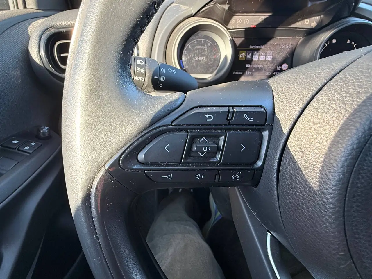 Toyota Yaris Yaris — photo 17