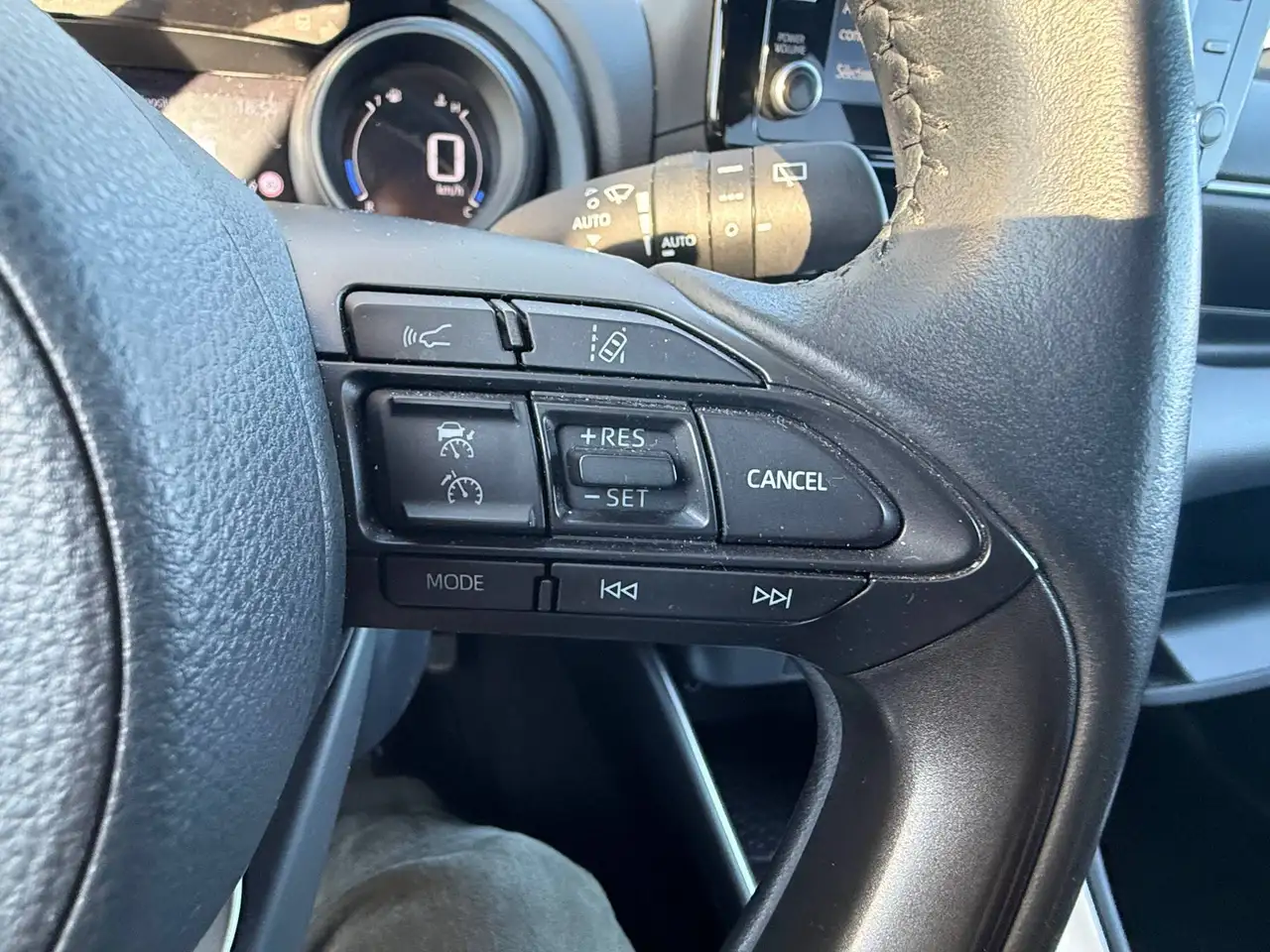 Toyota Yaris Yaris — photo 16