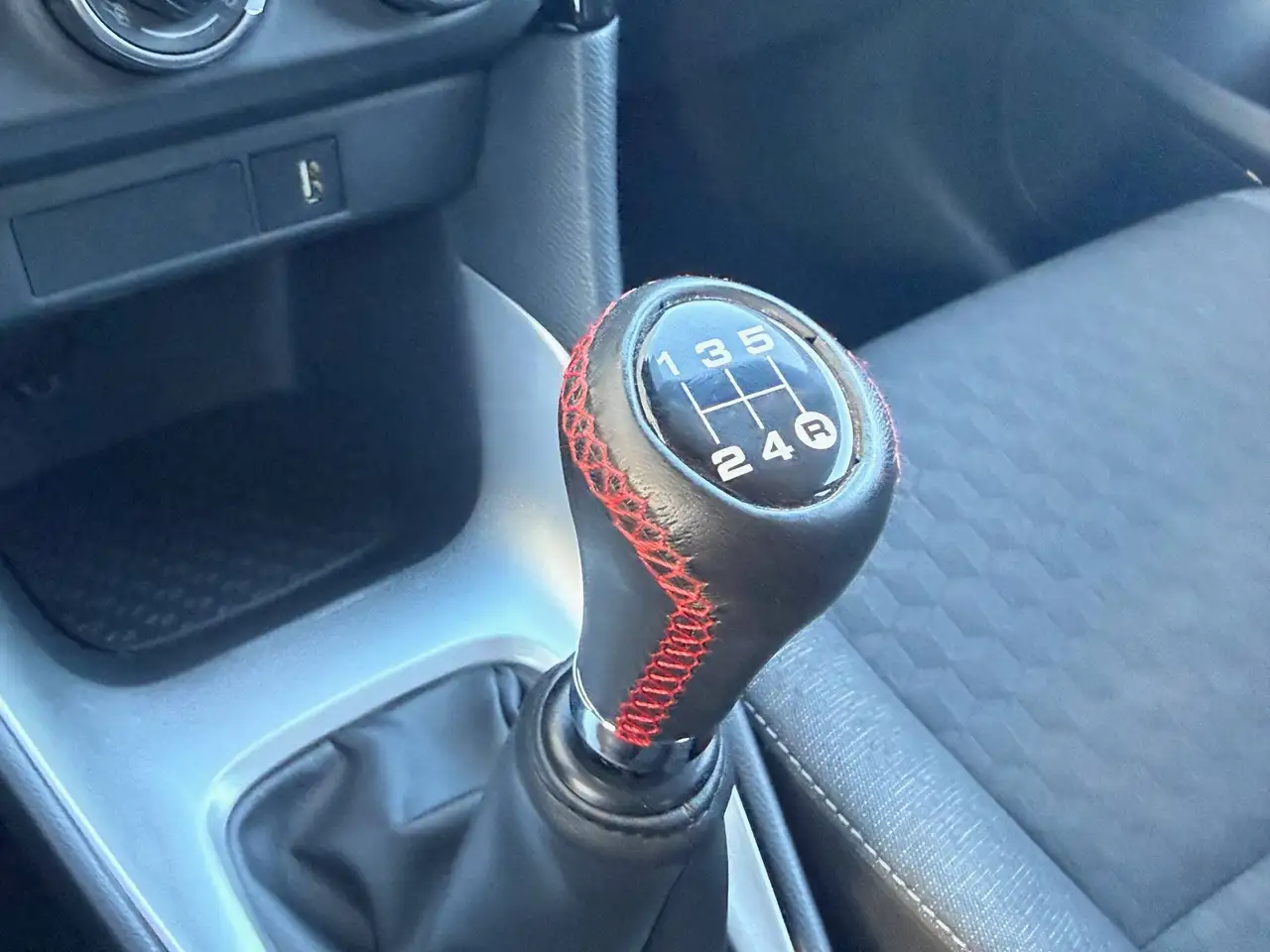 Toyota Yaris Yaris — photo 13