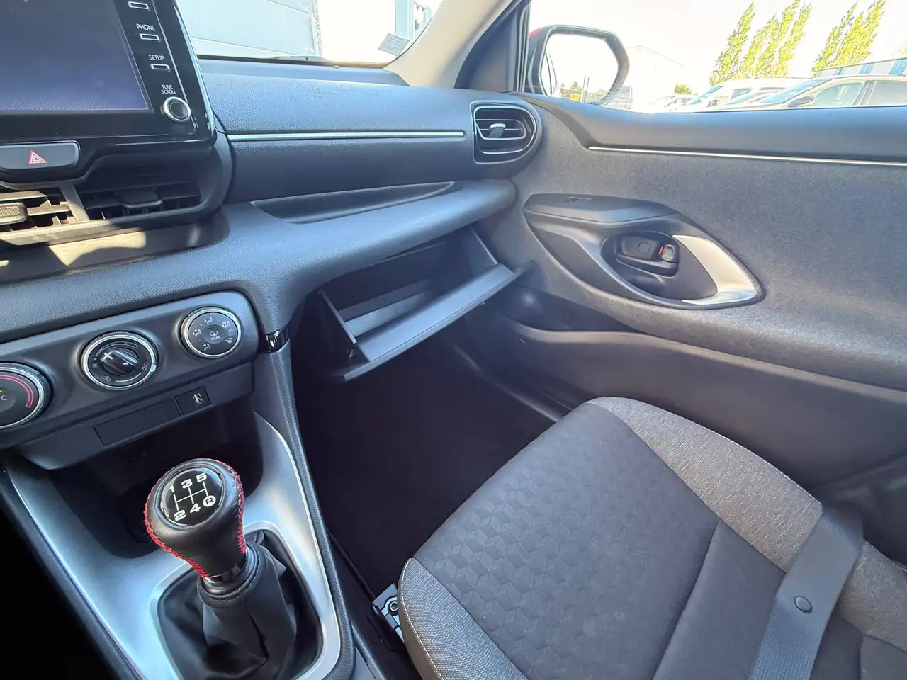 Toyota Yaris Yaris — photo 15