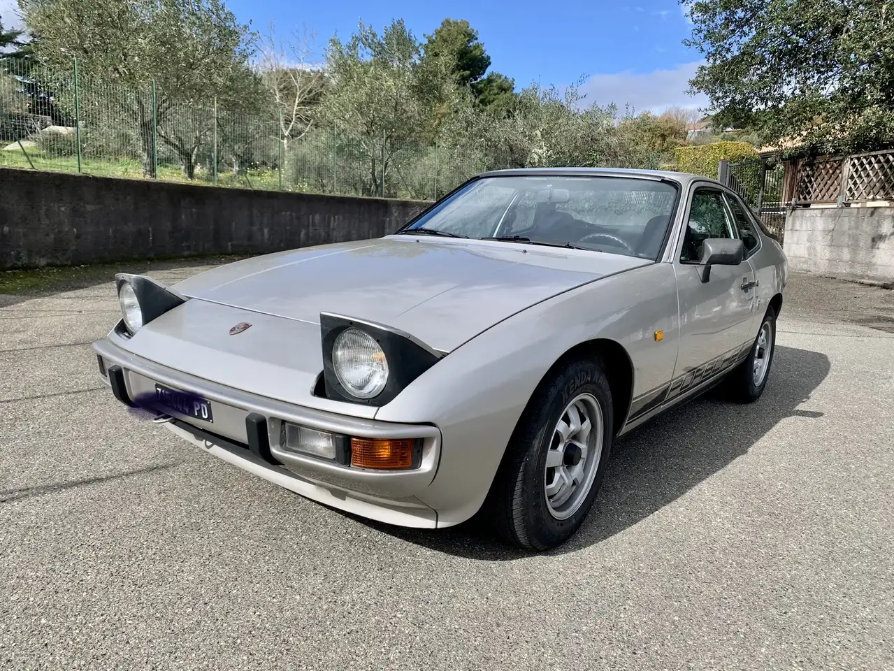 Porsche 924 2.0, foto 1