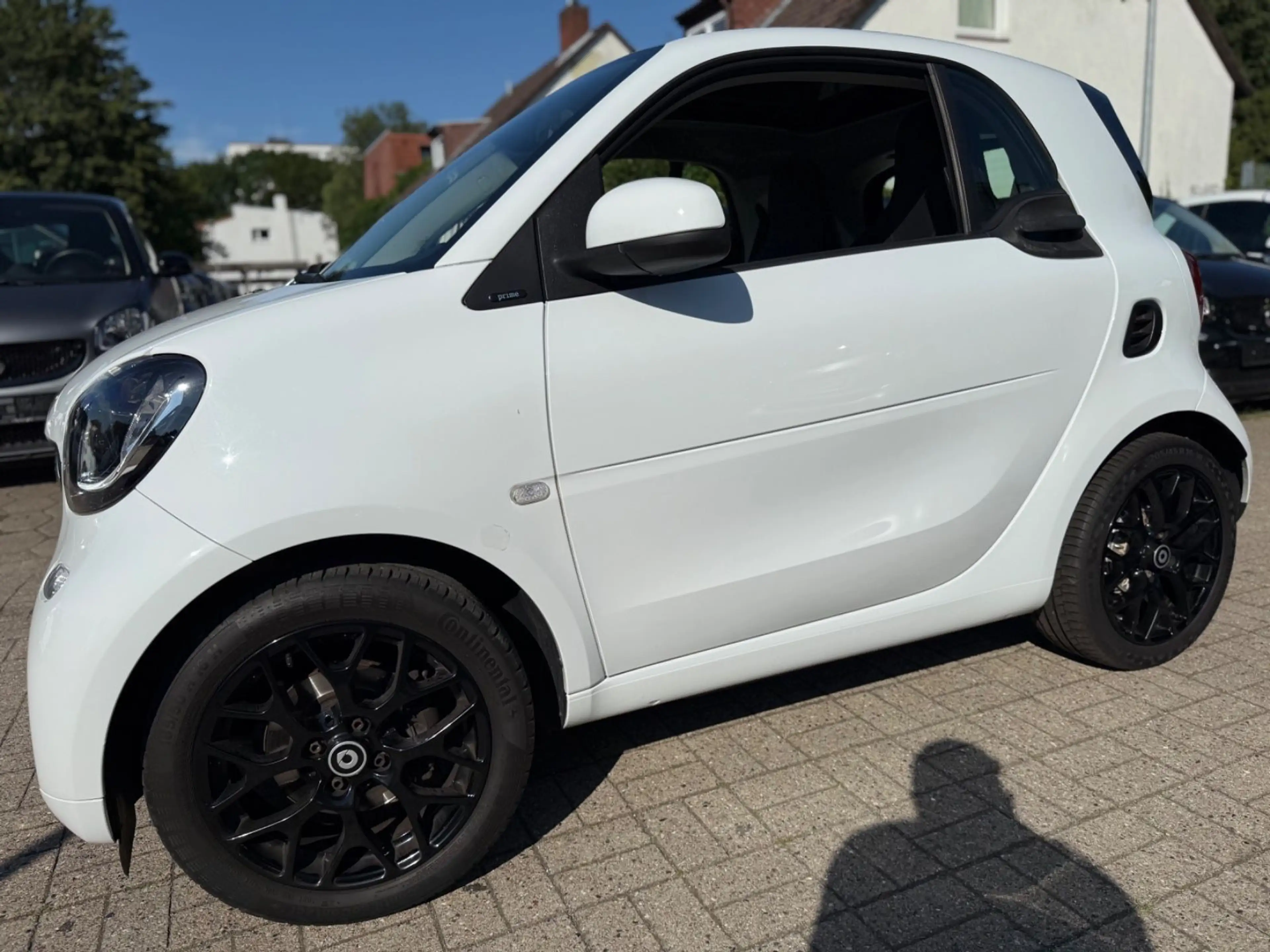 smart forTwo PRIME*SPORTPAKET+90PS*PANO*NAVI*LED* — photo 7
