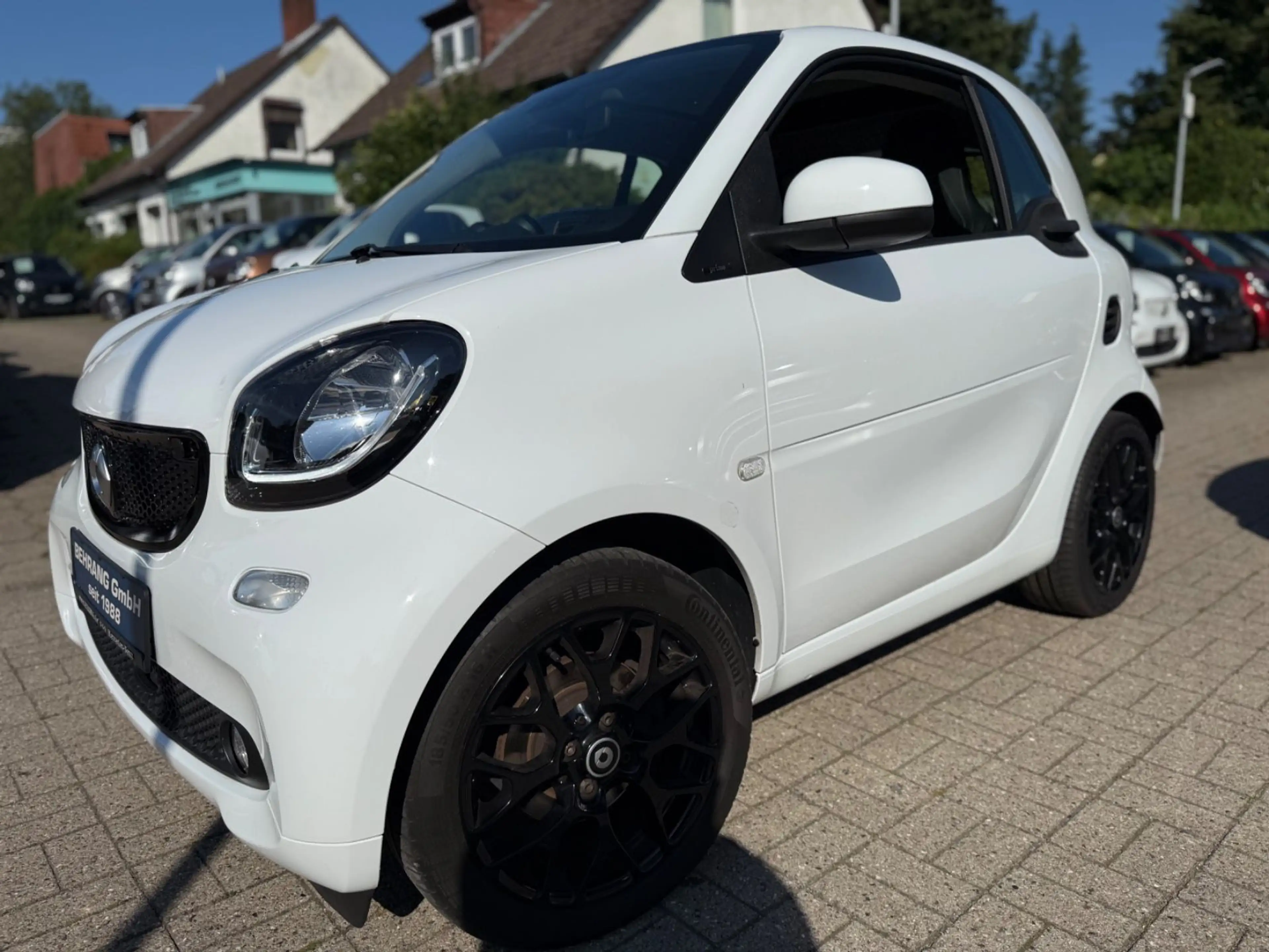 smart forTwo PRIME*SPORTPAKET+90PS*PANO*NAVI*LED* — photo 8