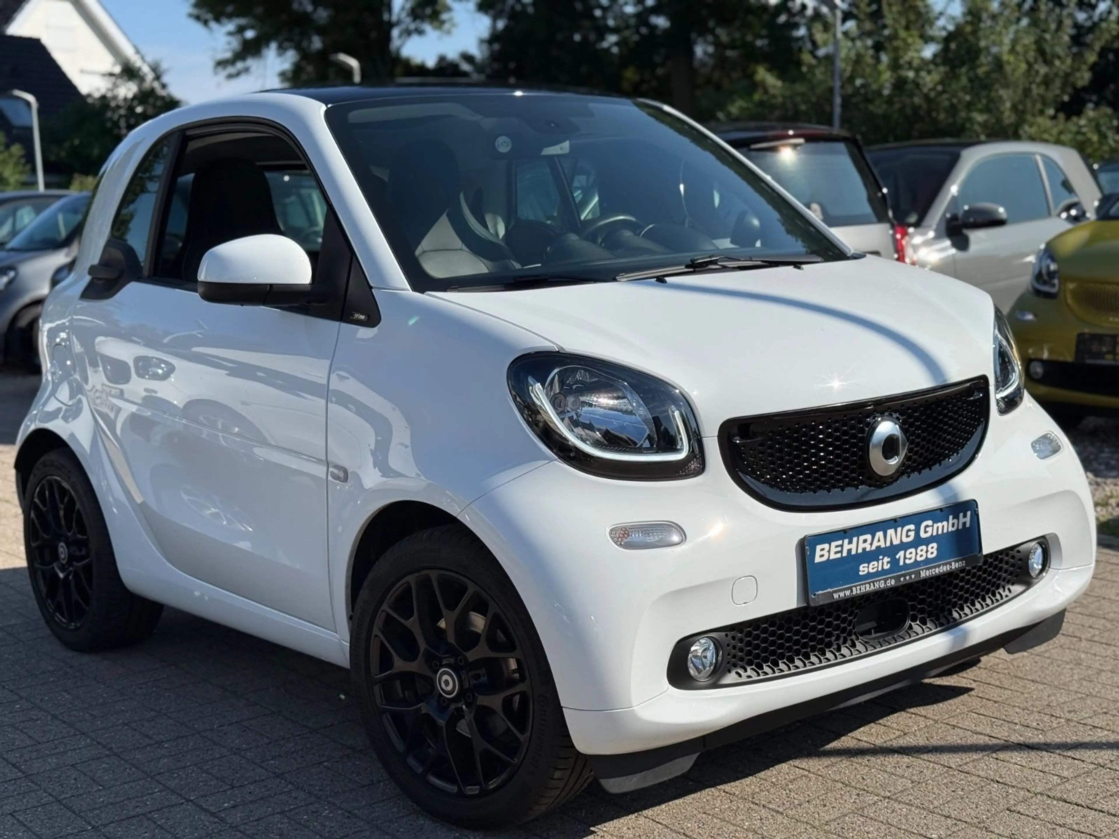 smart forTwo PRIME*SPORTPAKET+90PS*PANO*NAVI*LED* — photo 3
