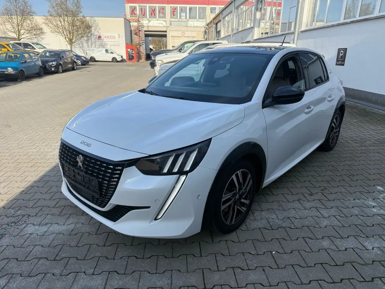 Peugeot 208