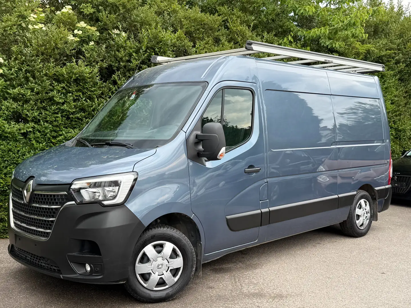 Renault Master 2.3 dCi+NAVI+CAMERA+SUSPEN HYDRO+SIEGE PNEUMATIQUE Gris - 1