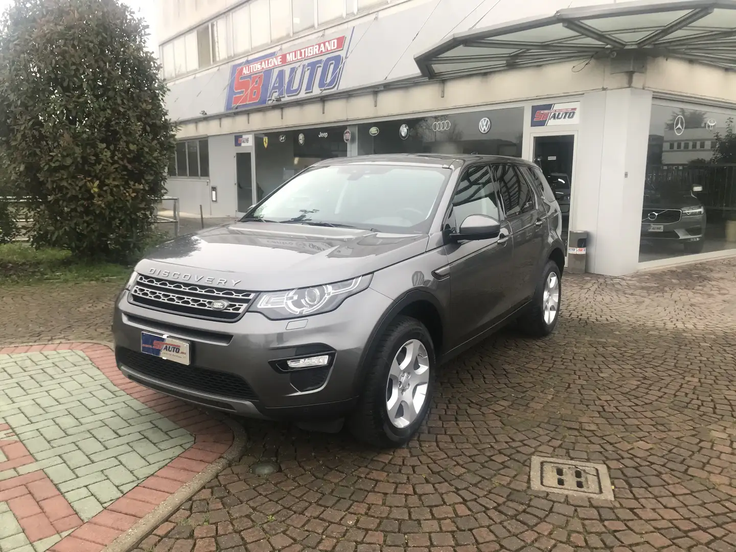Land Rover Discovery Sport discovery sport 2.0 td  N1  -  5 posti Gris - 1