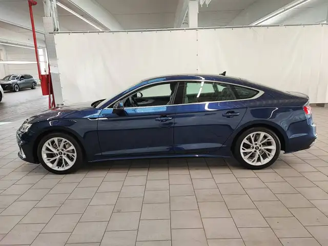 Audi A5 view 5