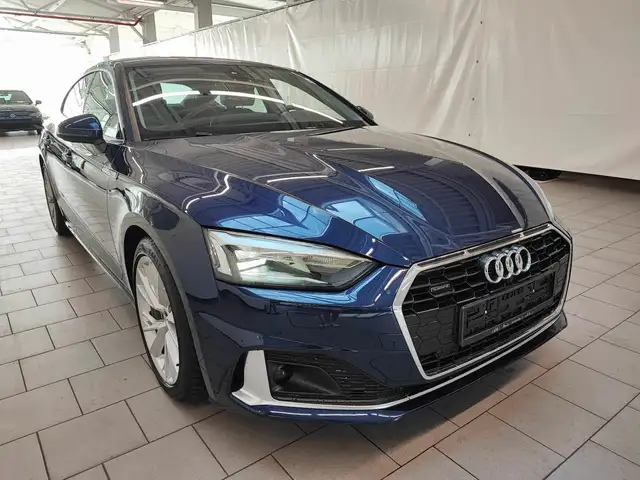 Audi A5 view 3