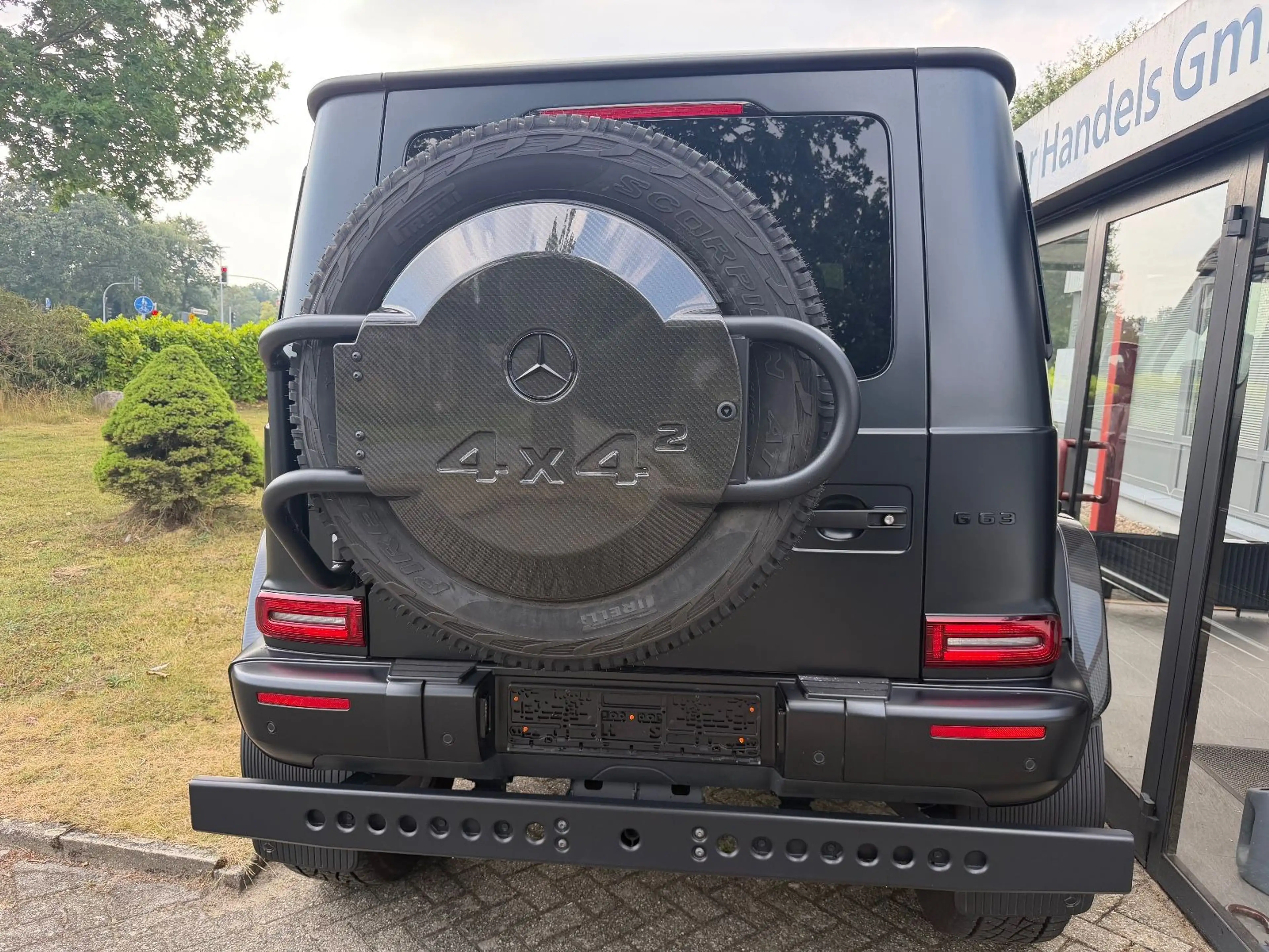 Mercedes-Benz G 63 AMG 4x4 / Carbon / Superior — photo 4
