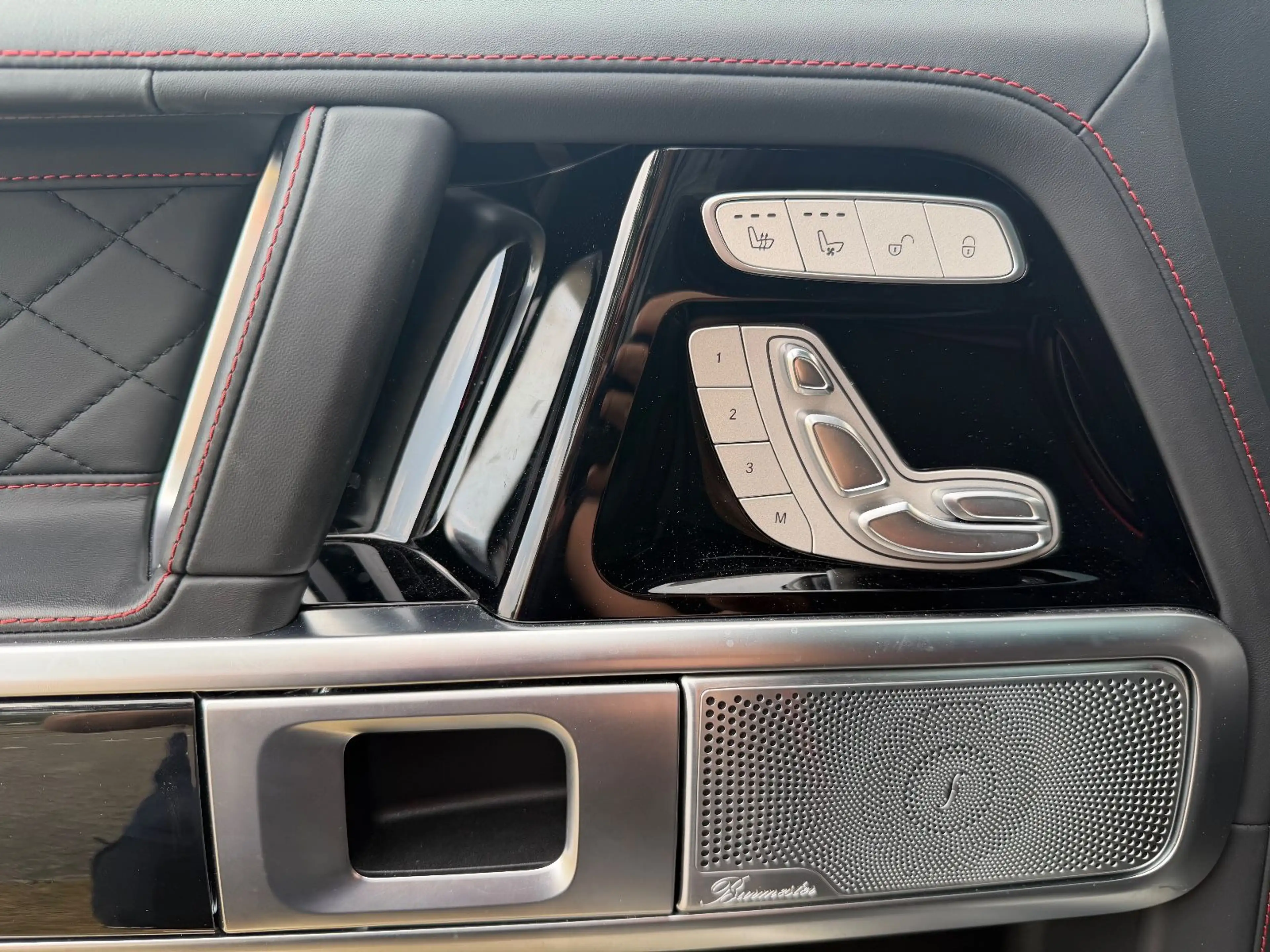 Mercedes-Benz G 63 AMG 4x4 / Carbon / Superior — photo 14
