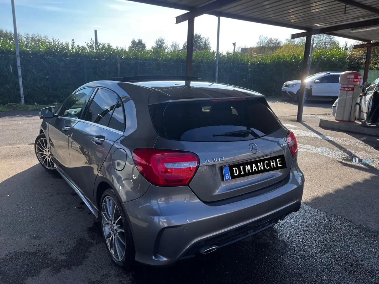 Mercedes-Benz A 200 Pack AMG Siege sport toit ouvrant Gris - 1