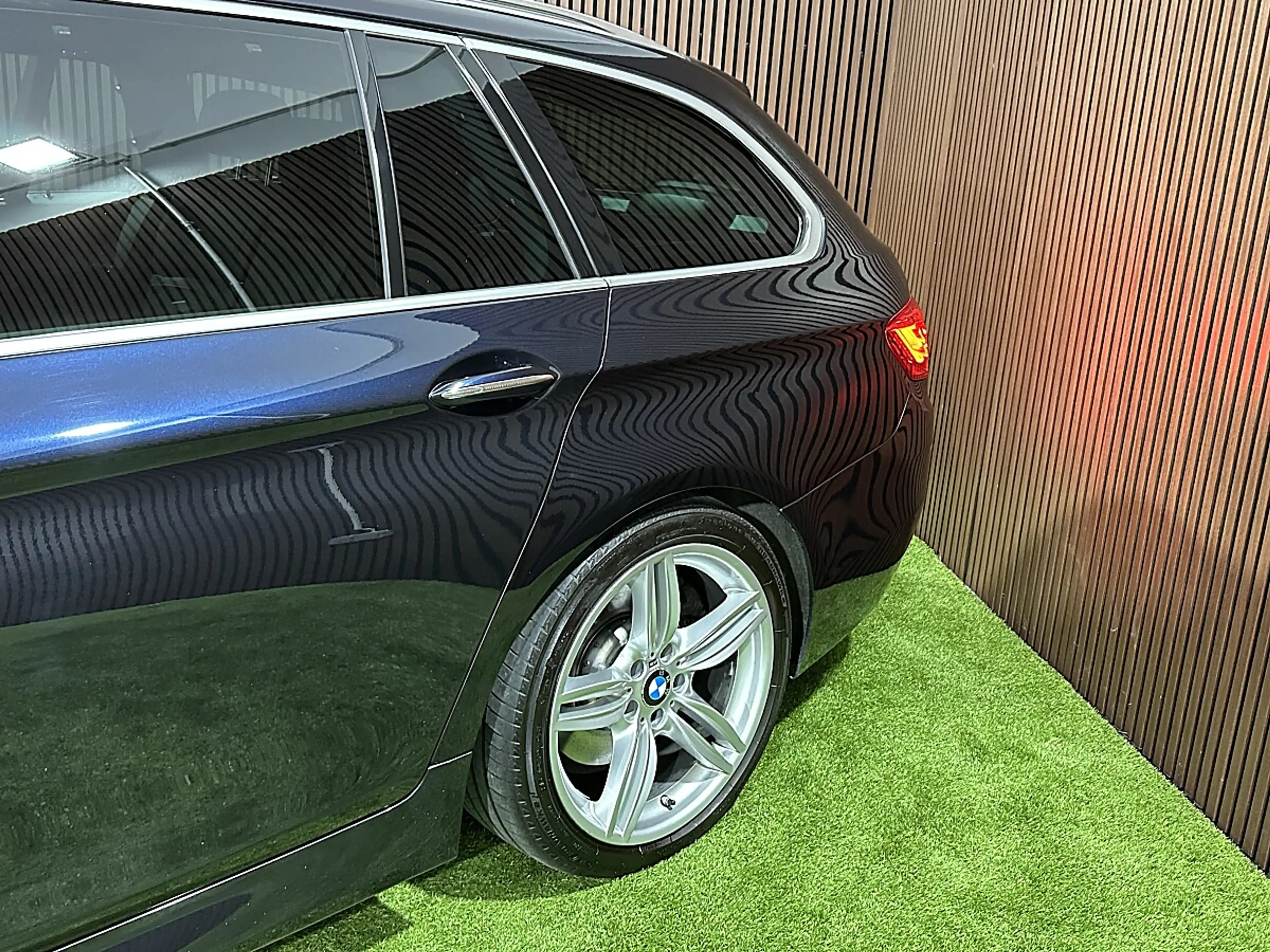 BMW M550 d xDrive Österreich-Paket Touring Aut. *M-Sport... — photo 14