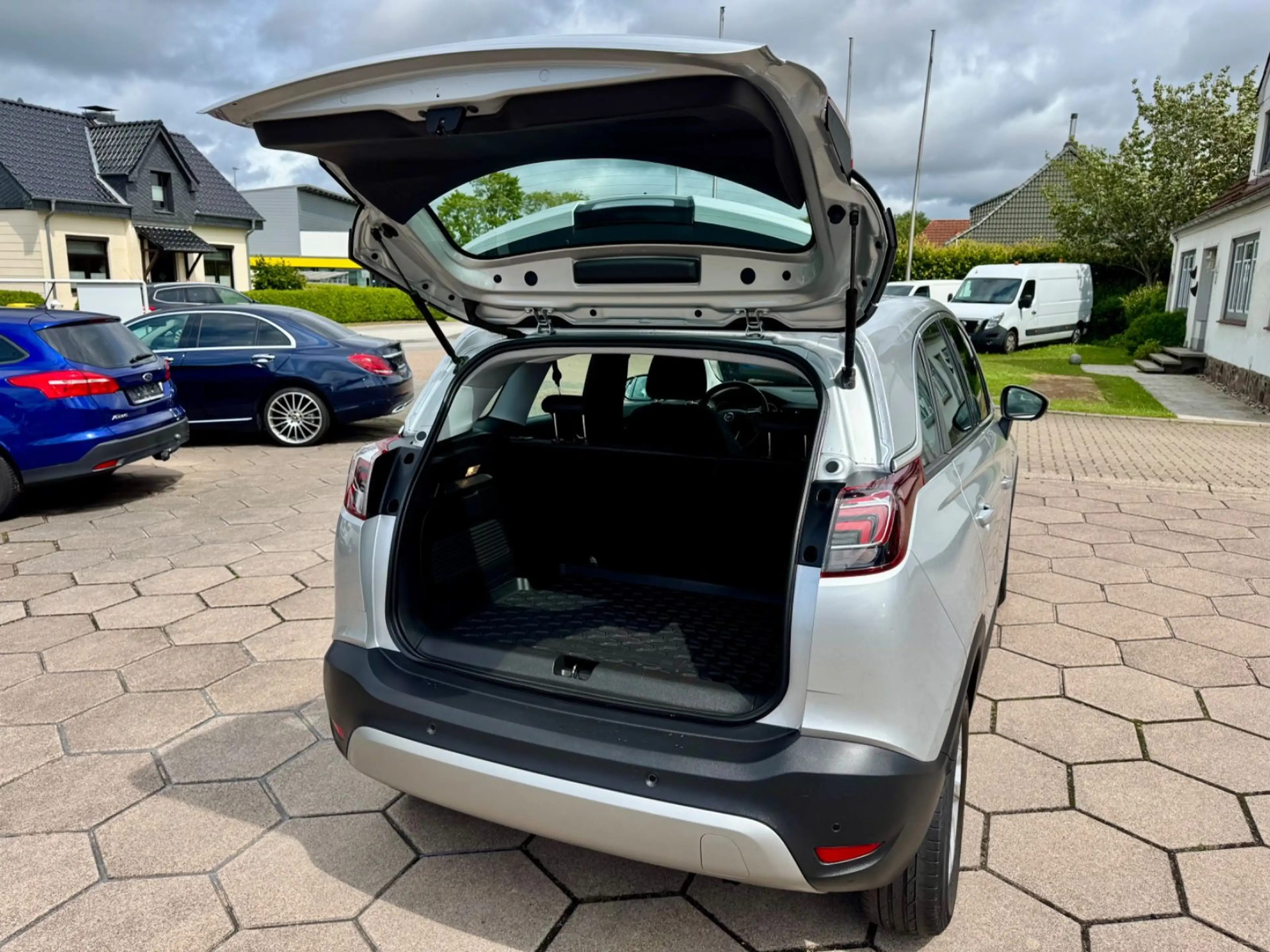 Opel Crossland X 1.2 Automatik Innovation — photo 7
