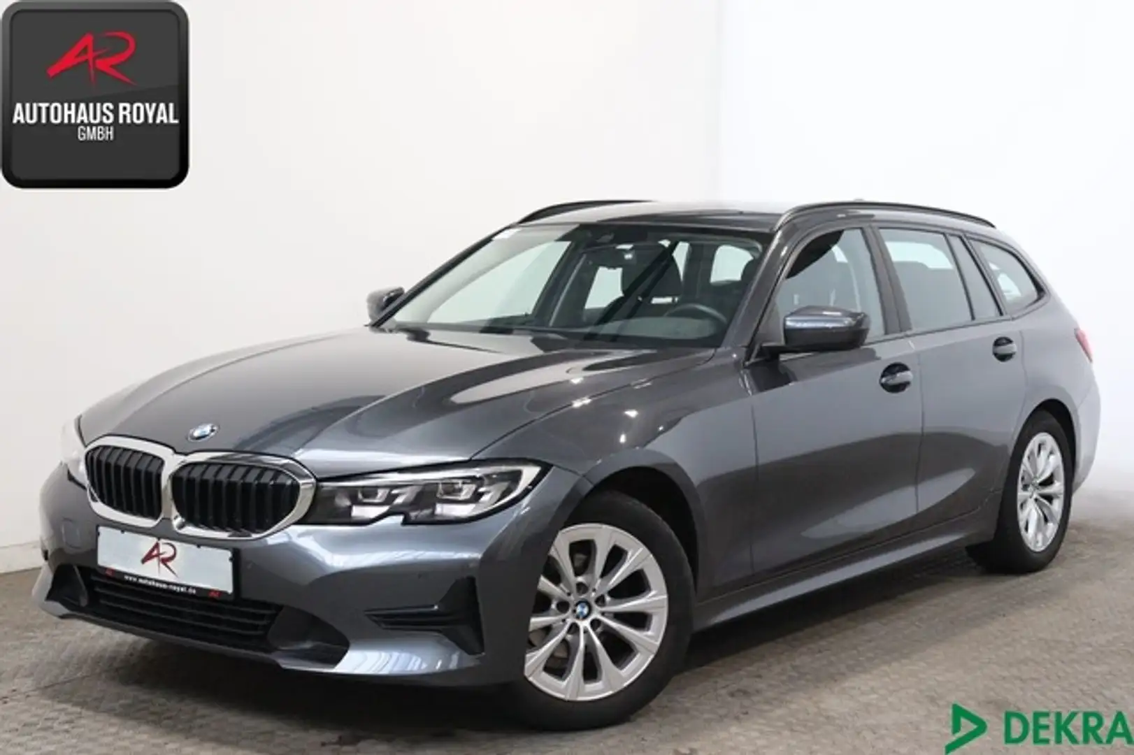 BMW 318 i T ADVANTAGE METALLIC,NAVI,SCHECKHEFT,ALARM Szürke - 1