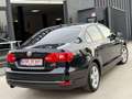 Volkswagen Jetta 1.6 CR TDi DSG NAVIGATION/ CRUISE/ GARANTIE 12MOIS Noir - thumbnail 4