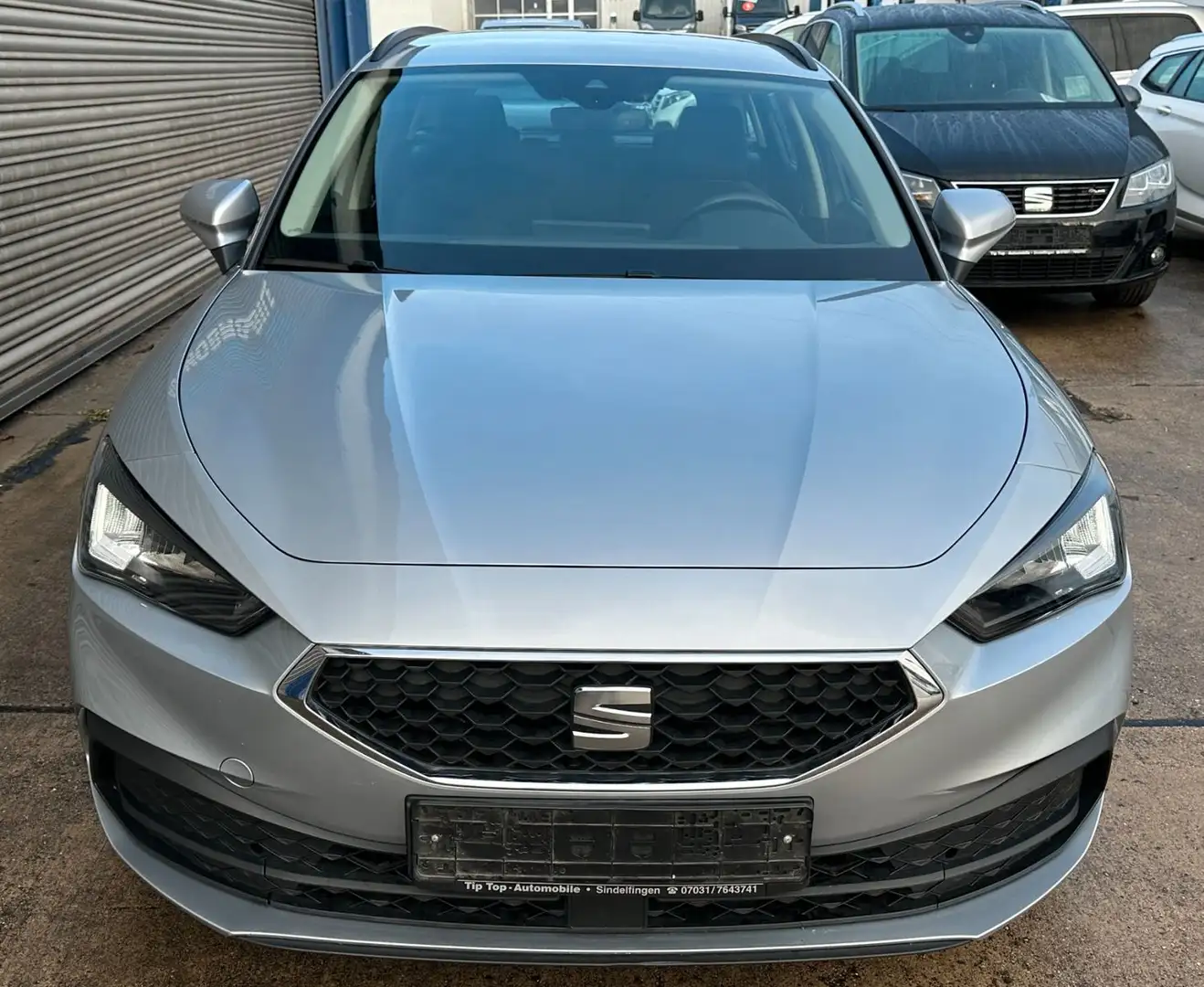 SEAT Leon Sportstourer Reference *LED*APPLE*ANDROID* Silber - 2