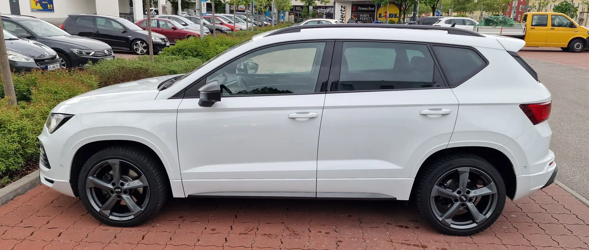 SEAT Ateca FR 2.0 TSI 4Drive Vollausstattung Weiß - 2