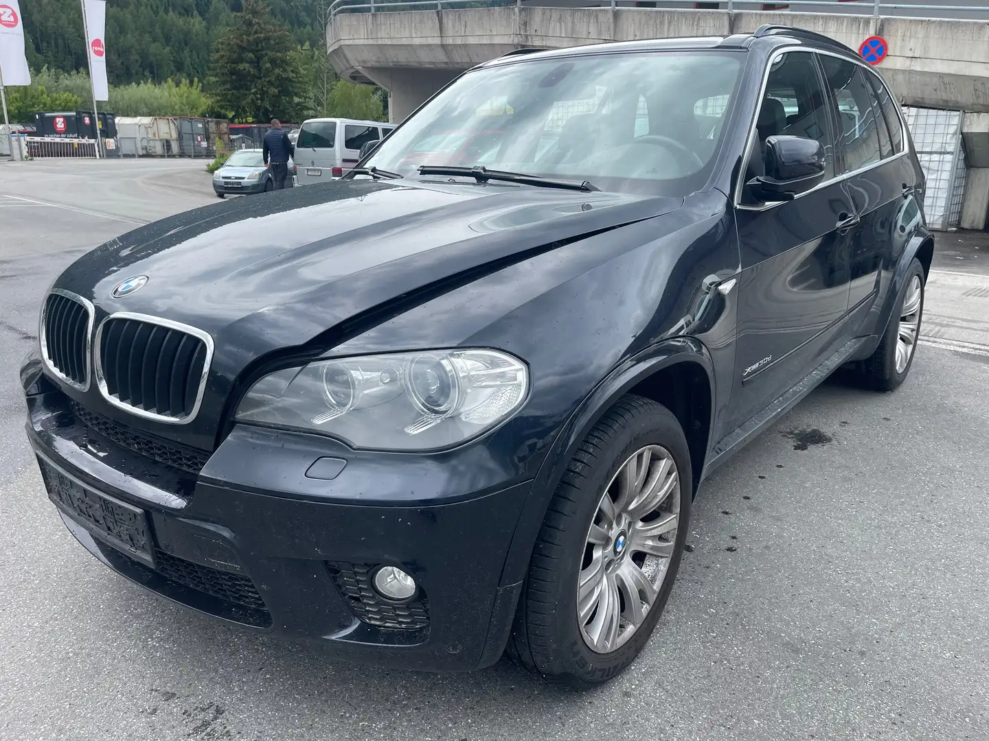 BMW X5 xDrive30d Schwarz - 1