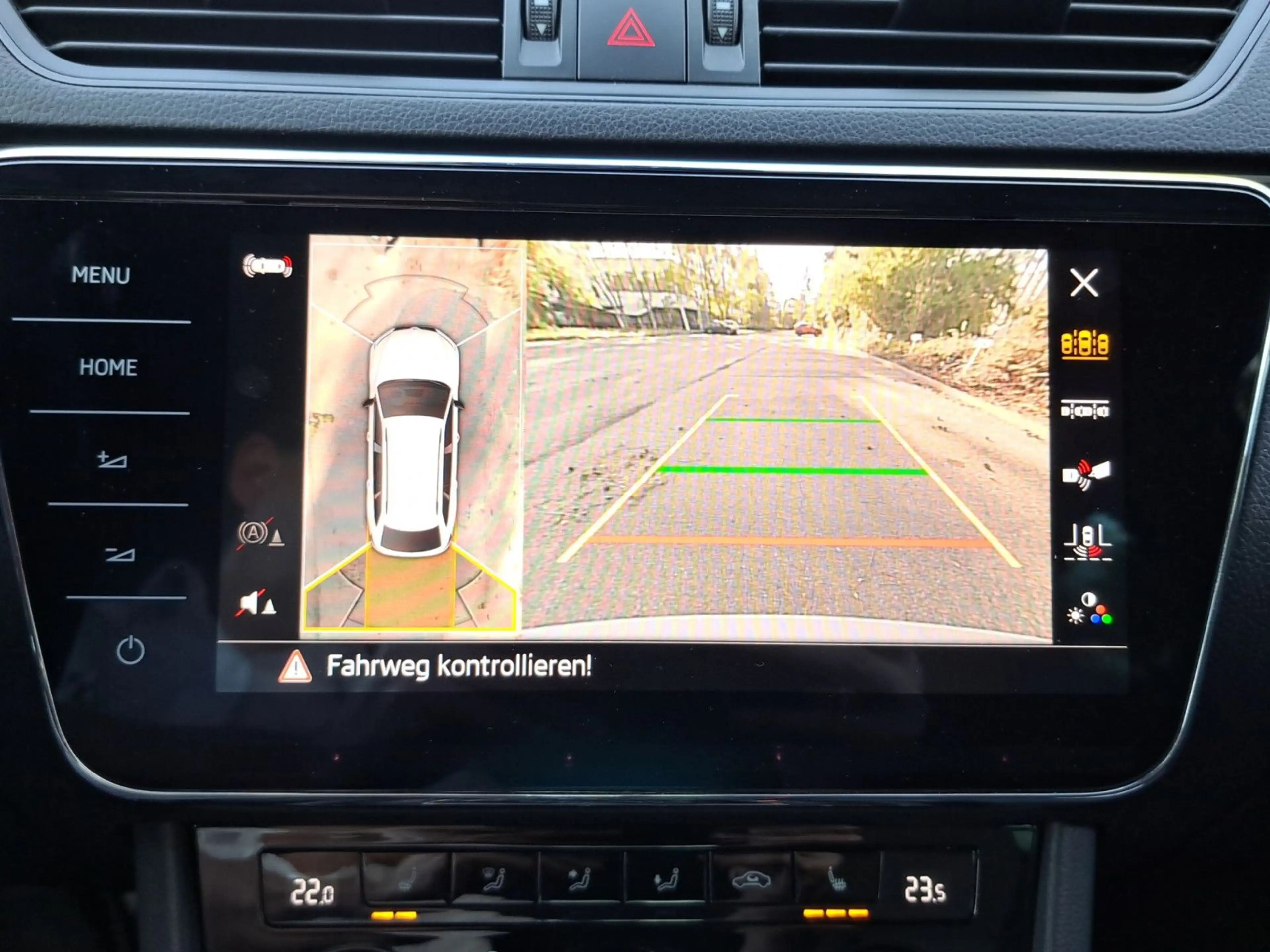 Skoda Superb Combi Sportline iV 1.4 TSI DSG AHK Standh — photo 17