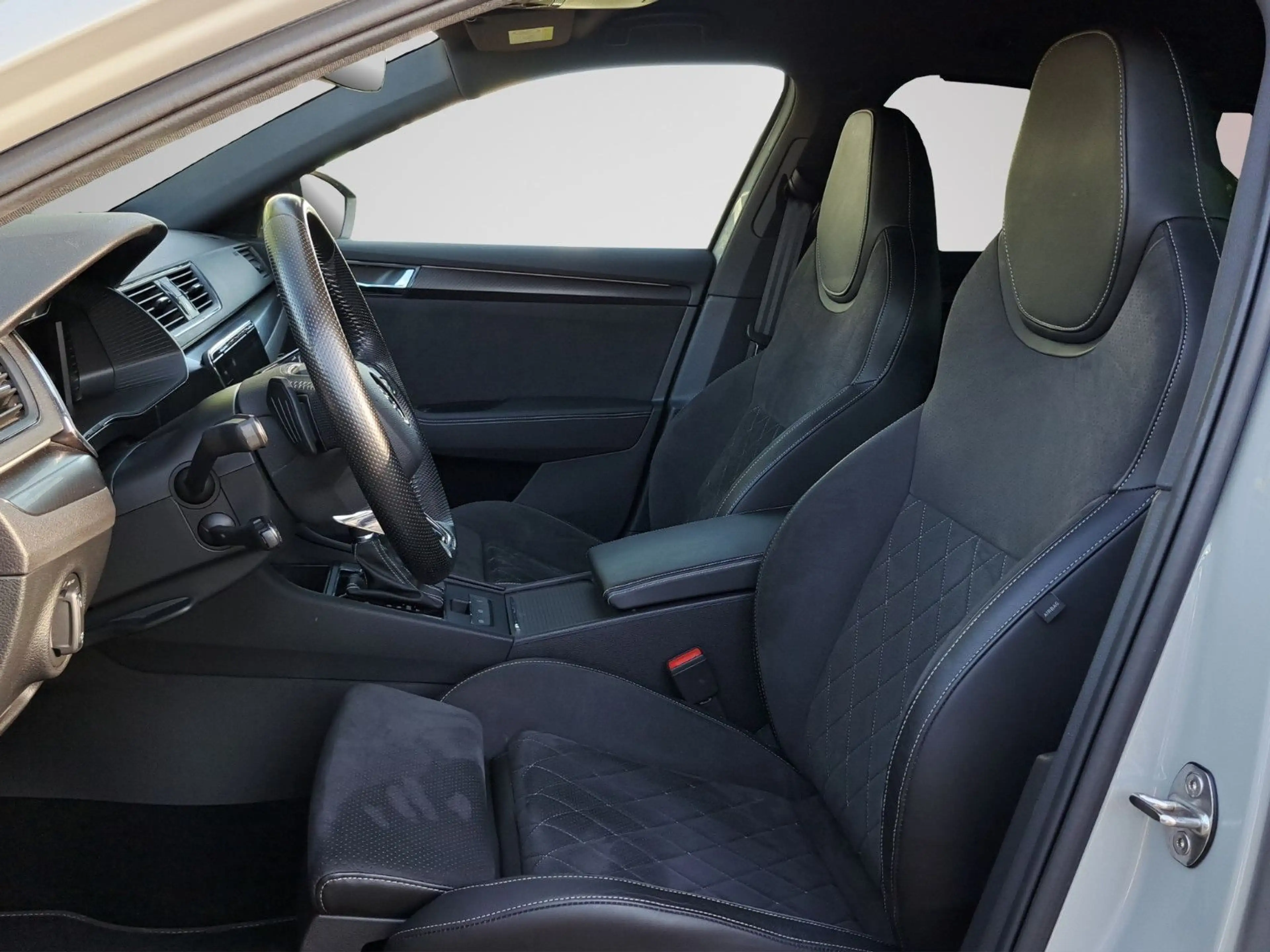 Skoda Superb Combi Sportline iV 1.4 TSI DSG AHK Standh — photo 11