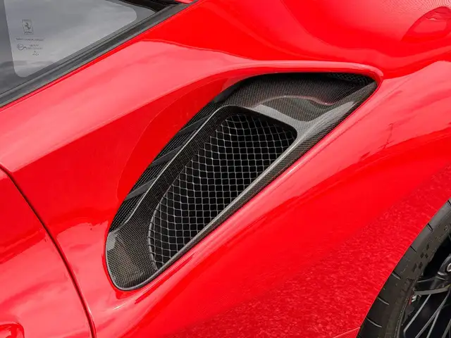 Ferrari 488 view 10