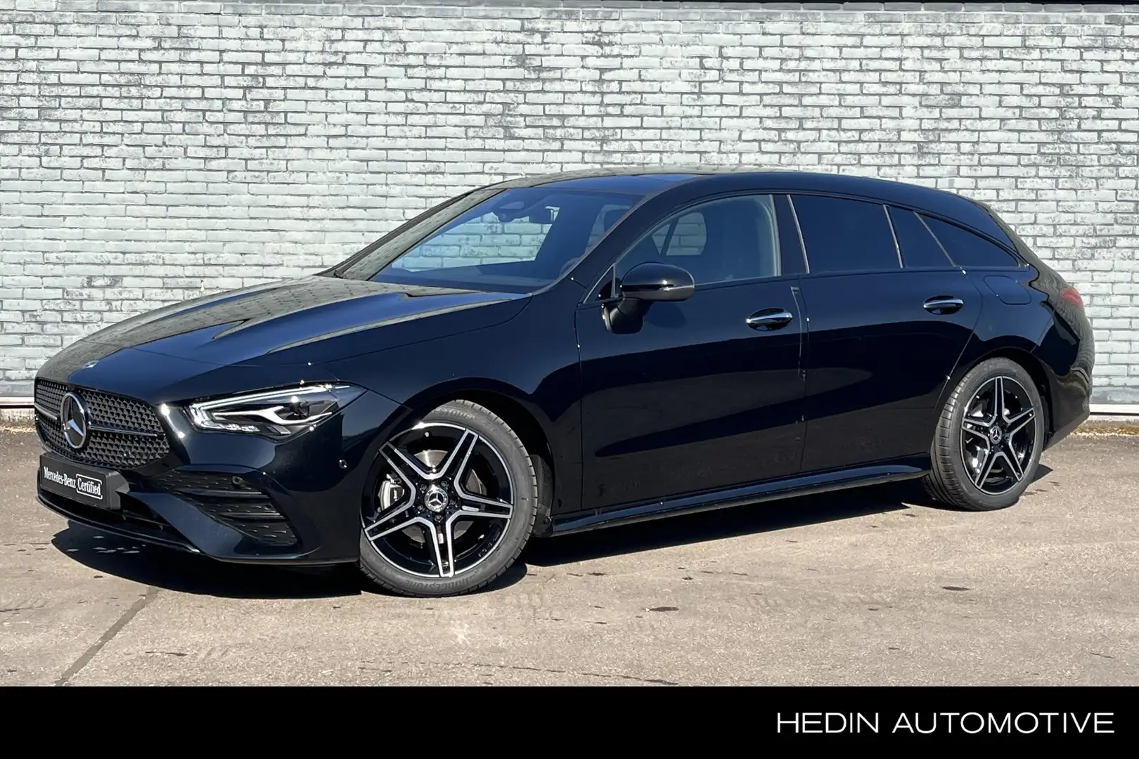 Mercedes-Benz CLA 180 CLA Shooting Brake Automaat AMG Line | Premium Pac Černá - 1
