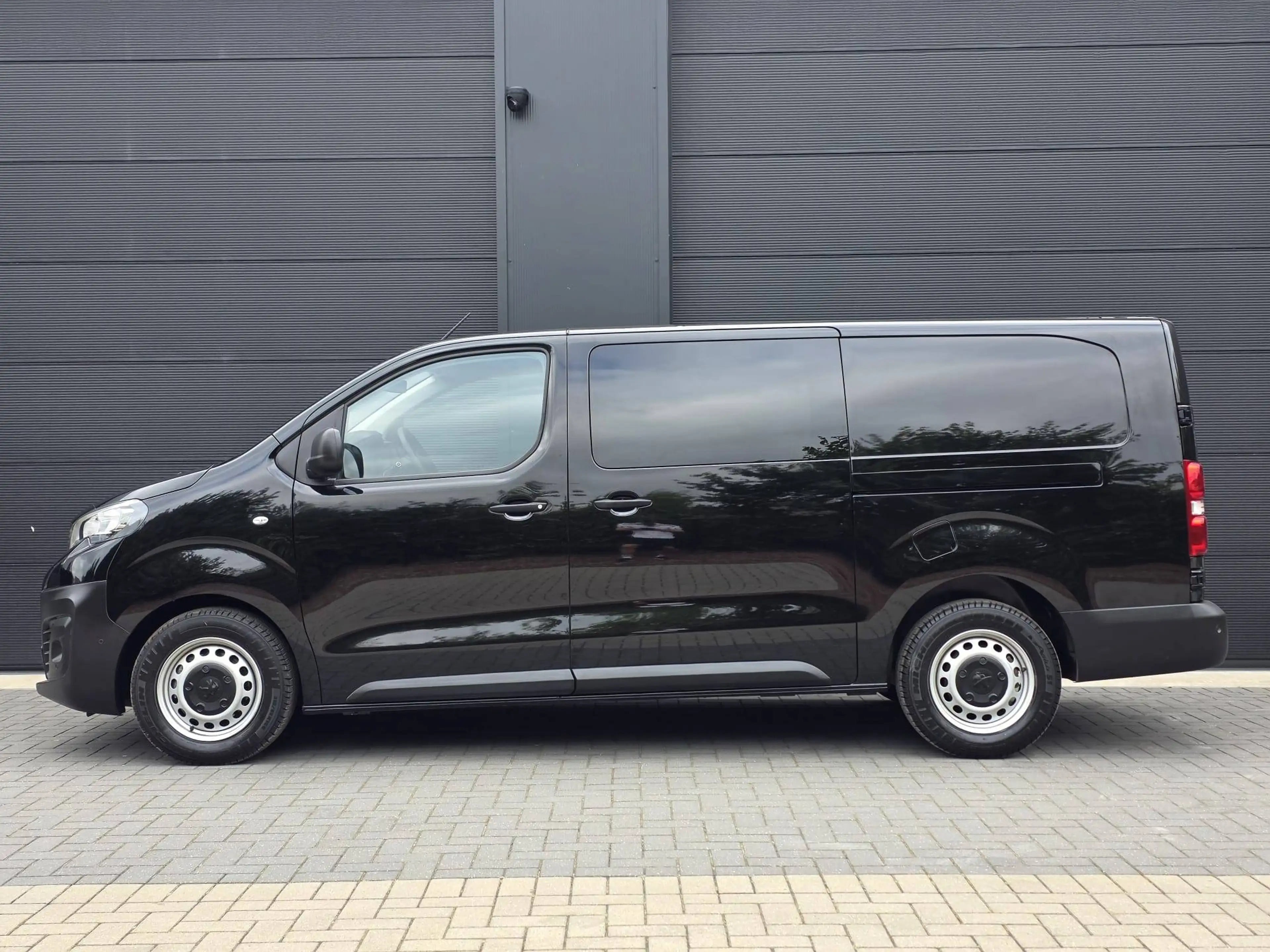 Peugeot Expert Expert 2.0 BlueHDi L3 / Dubbel Cab / 2x schuifdeuren / Camera 360° / € 24.785 Ex. Btw — photo 3