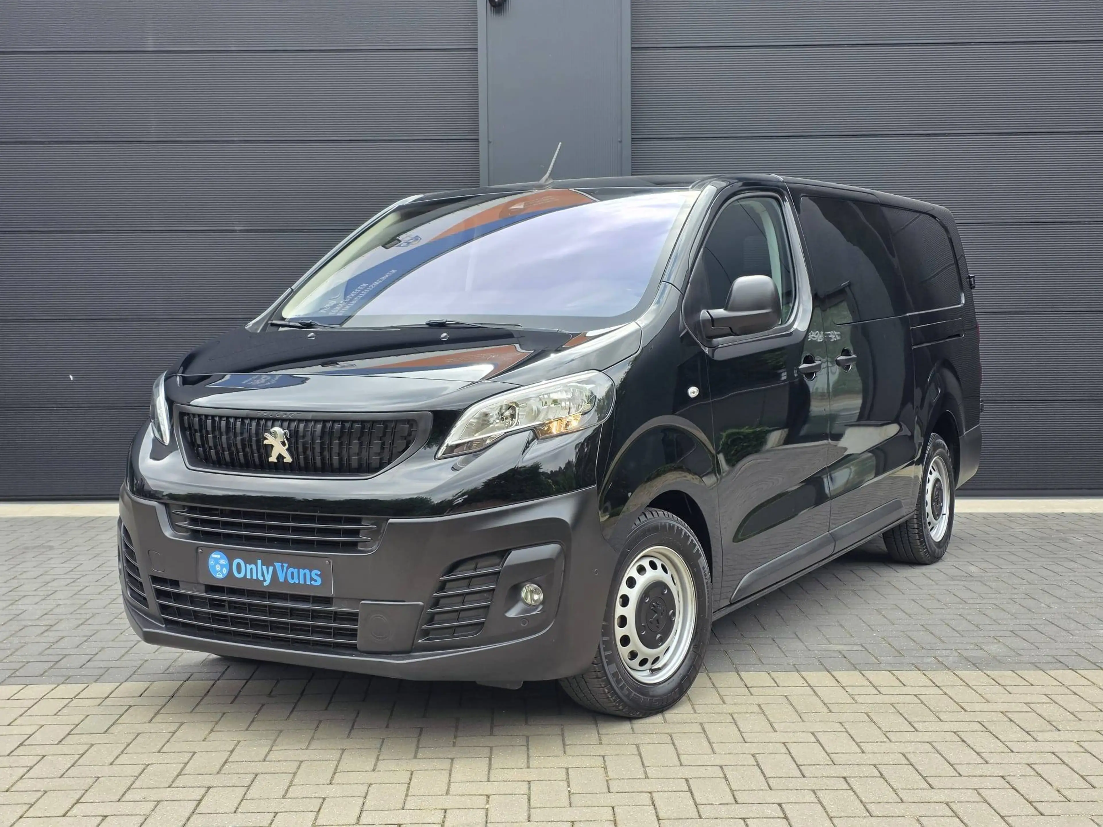 Peugeot Expert Expert 2.0 BlueHDi L3 / Dubbel Cab / 2x schuifdeuren / Camera 360° / € 24.785 Ex. Btw