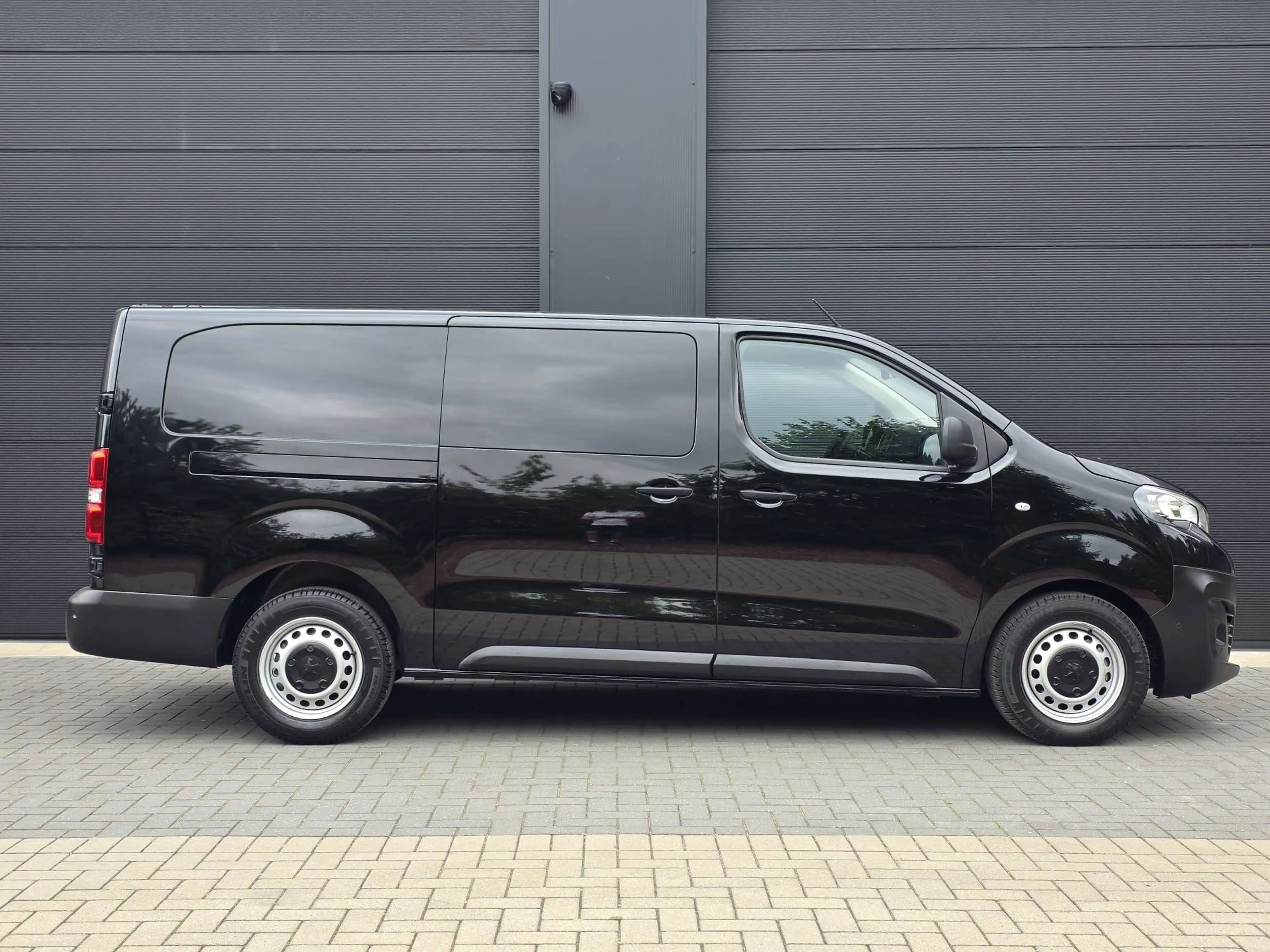 Peugeot Expert Expert 2.0 BlueHDi L3 / Dubbel Cab / 2x schuifdeuren / Camera 360° / € 24.785 Ex. Btw — photo 4
