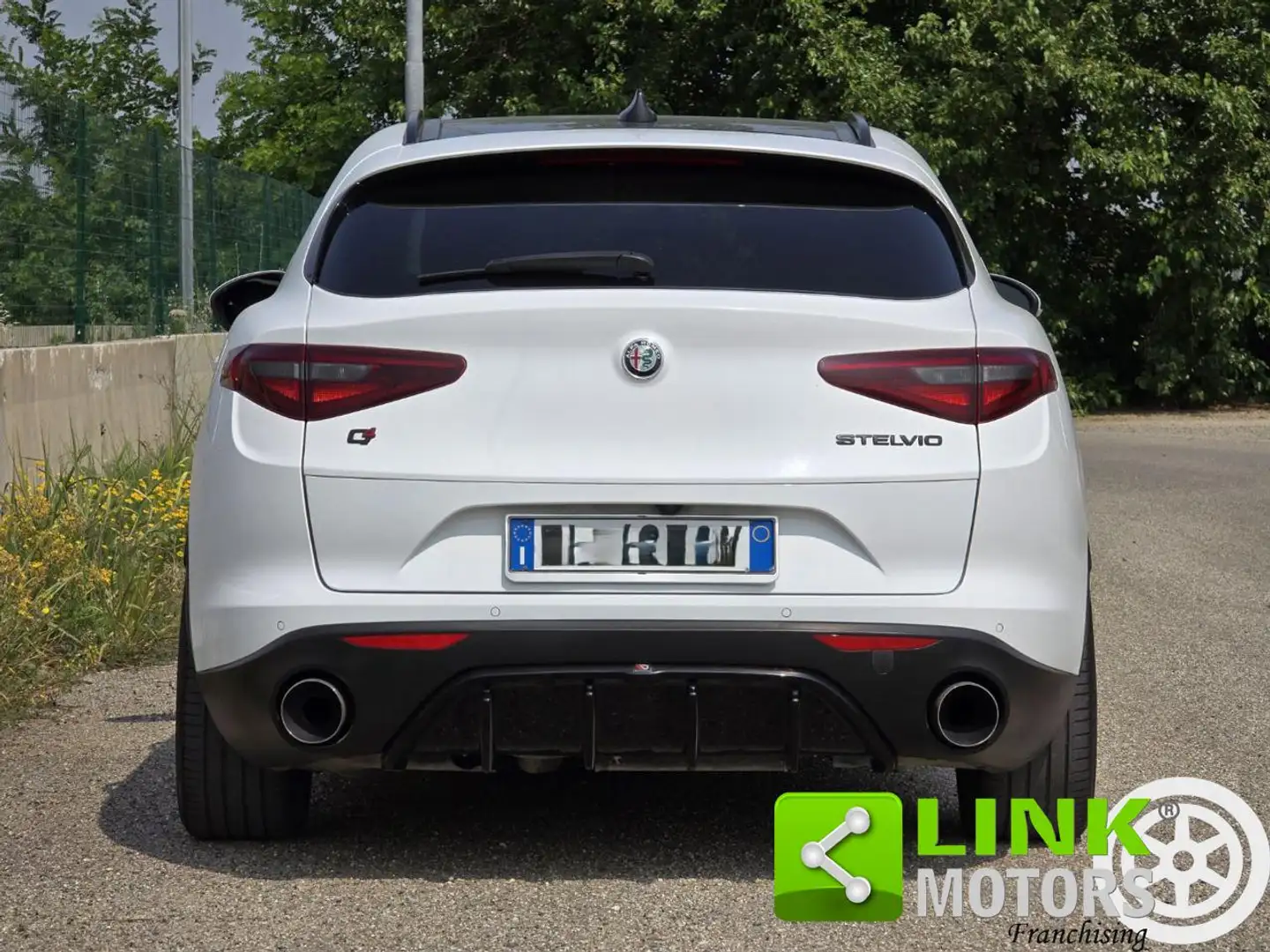 Alfa Romeo Stelvio 2.2d 210 CV AWD Veloce Tetto Gancio Traino Bianco - 2