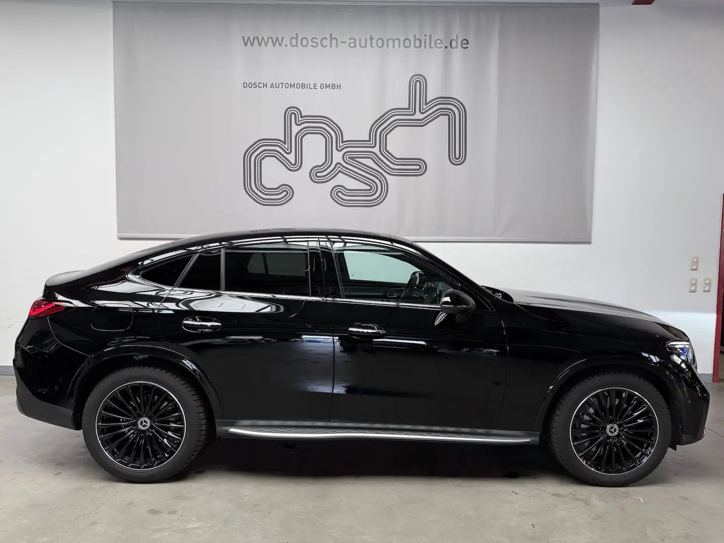 Mercedes-Benz GLC 300 d 4M AMG Coupe/NIGHT/PANO/DIGITAL/BURM. Zwart - 2