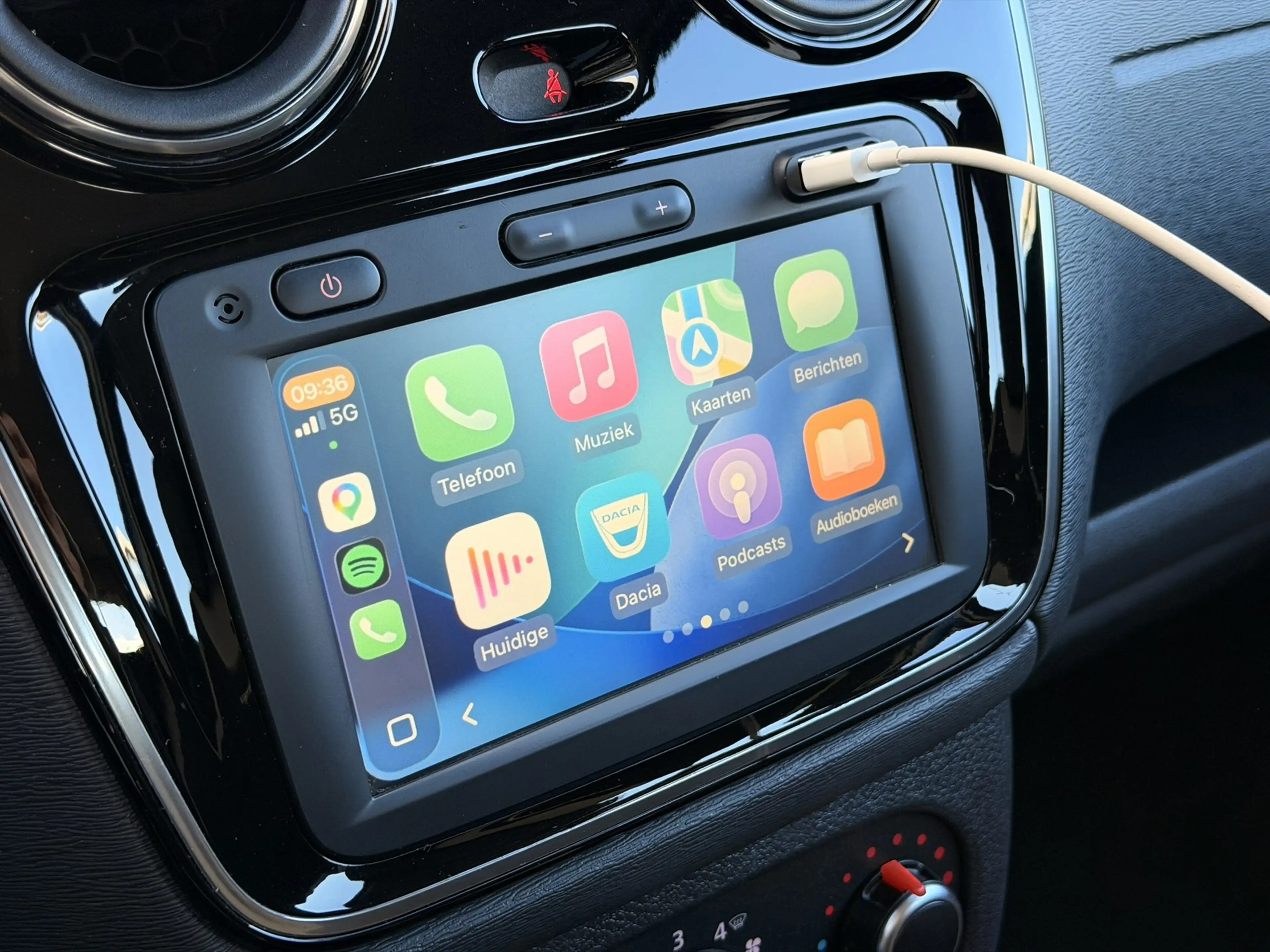Dacia Lodgy 1.3 TCe Stepway 7P CarPlay Cruise 3x isofix Stoelv — photo 28