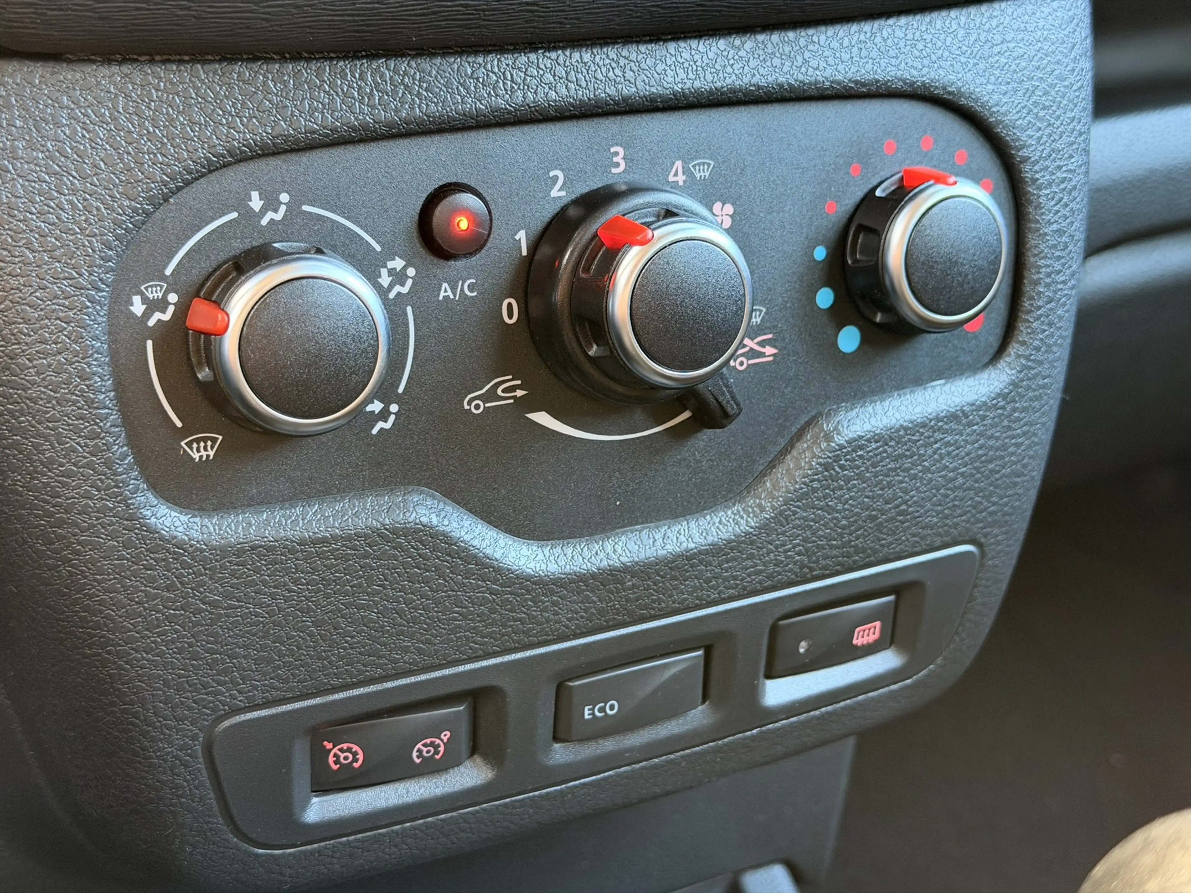 Dacia Lodgy 1.3 TCe Stepway 7P CarPlay Cruise 3x isofix Stoelv — photo 31