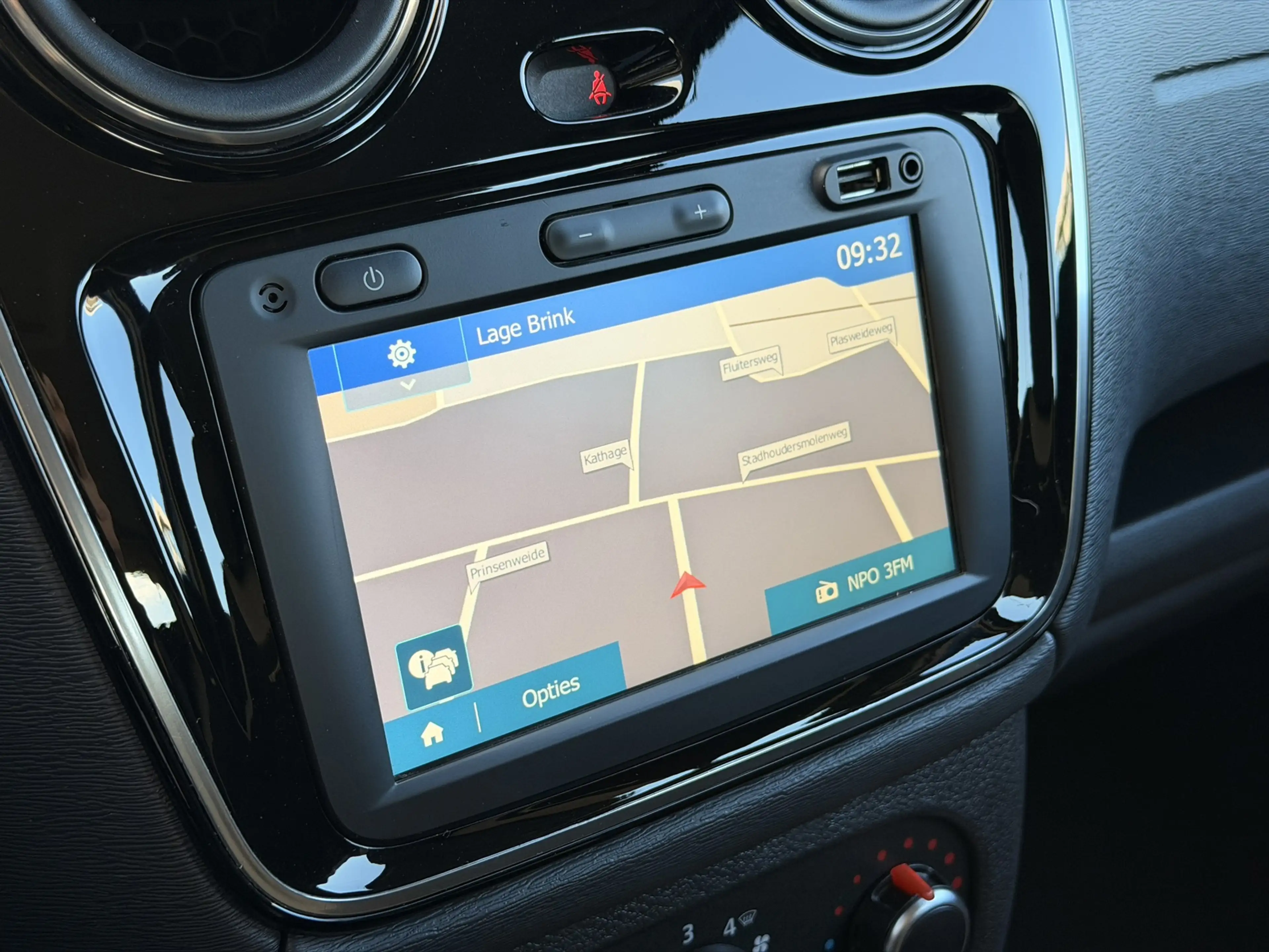 Dacia Lodgy 1.3 TCe Stepway 7P CarPlay Cruise 3x isofix Stoelv — photo 30