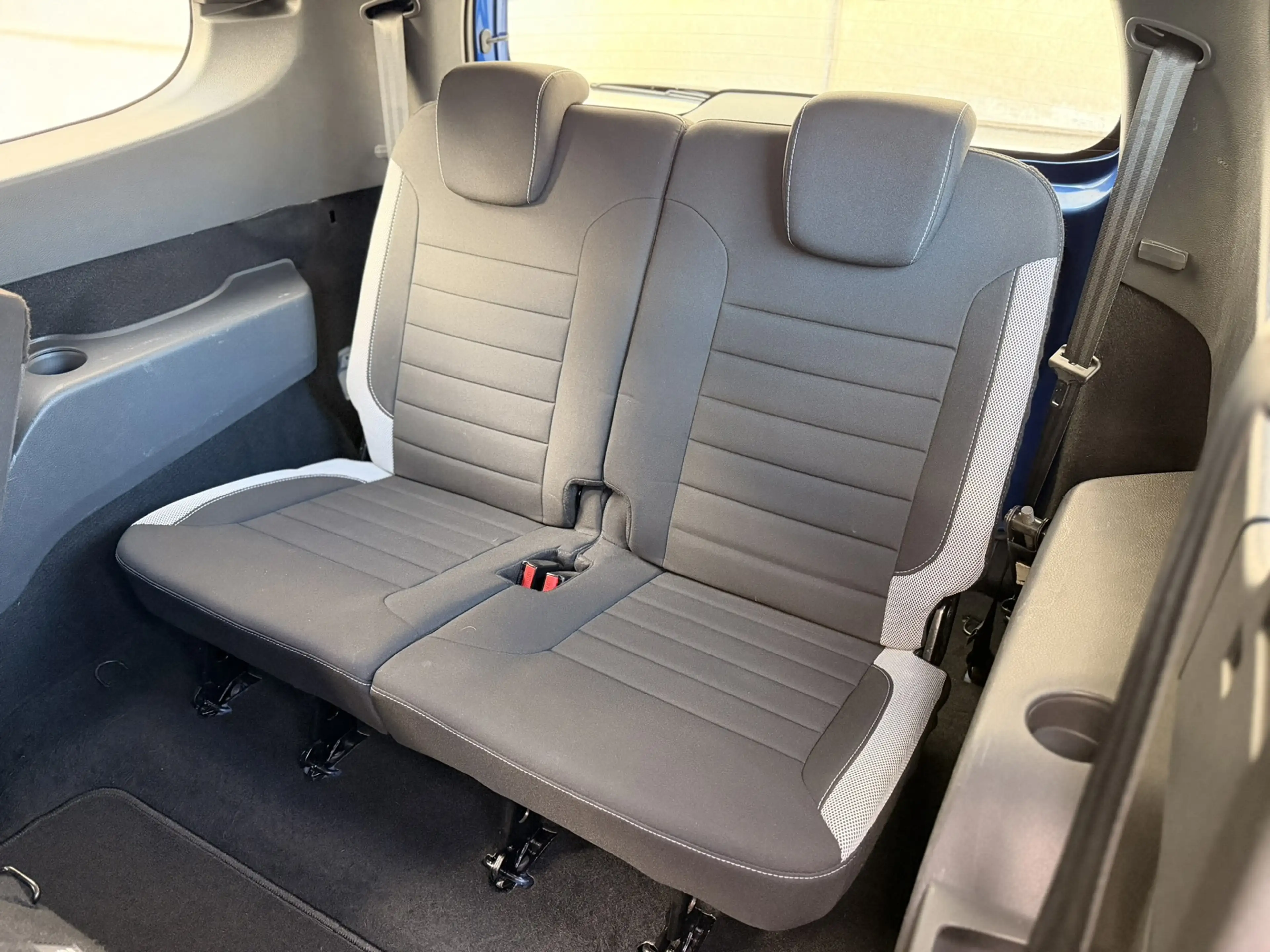 Dacia Lodgy 1.3 TCe Stepway 7P CarPlay Cruise 3x isofix Stoelv — photo 13
