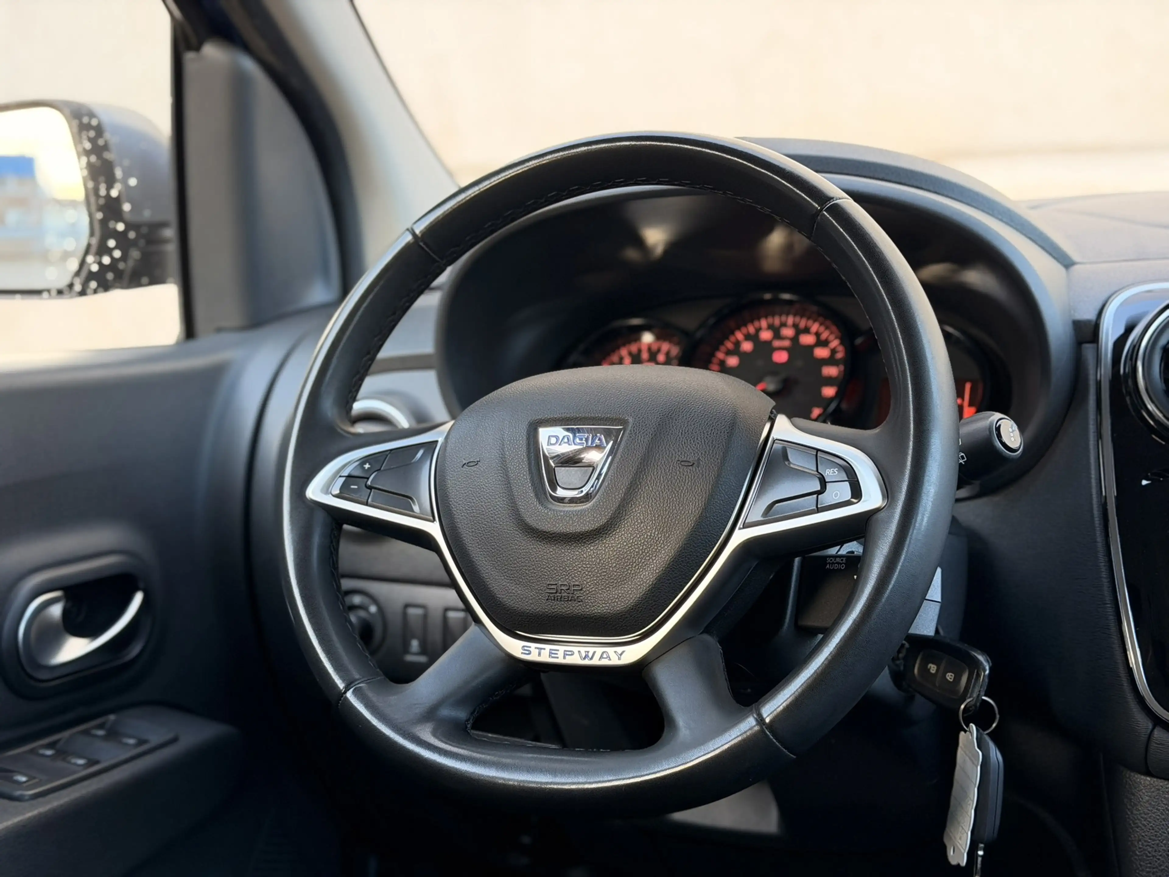 Dacia Lodgy 1.3 TCe Stepway 7P CarPlay Cruise 3x isofix Stoelv — photo 17