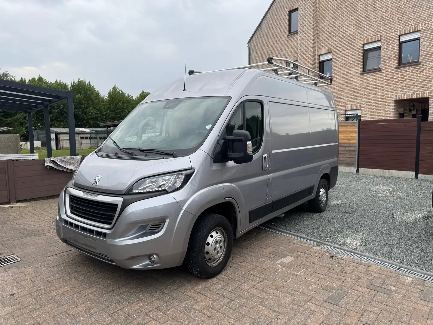 Peugeot Boxer 2.3 l2h2 Argent - 1