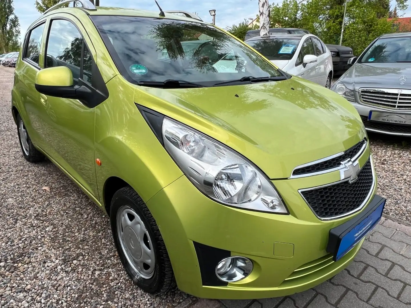 Chevrolet Spark LS+*1.HD*Klima*SHZ*Navi*TÜV NEU Grün - 2