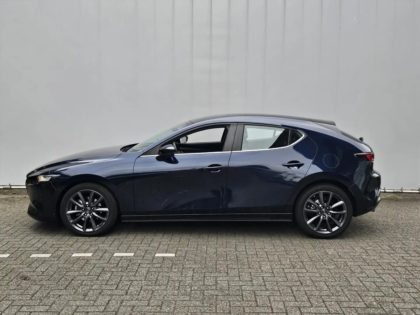 Mazda 3 Hatchback 2.0 122pk Aut Comfort Bose I Navi I Lede Blau - 2
