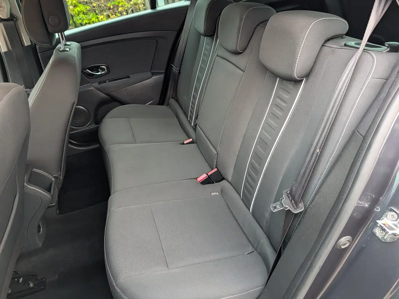 Renault Megane Grandtour — photo 10