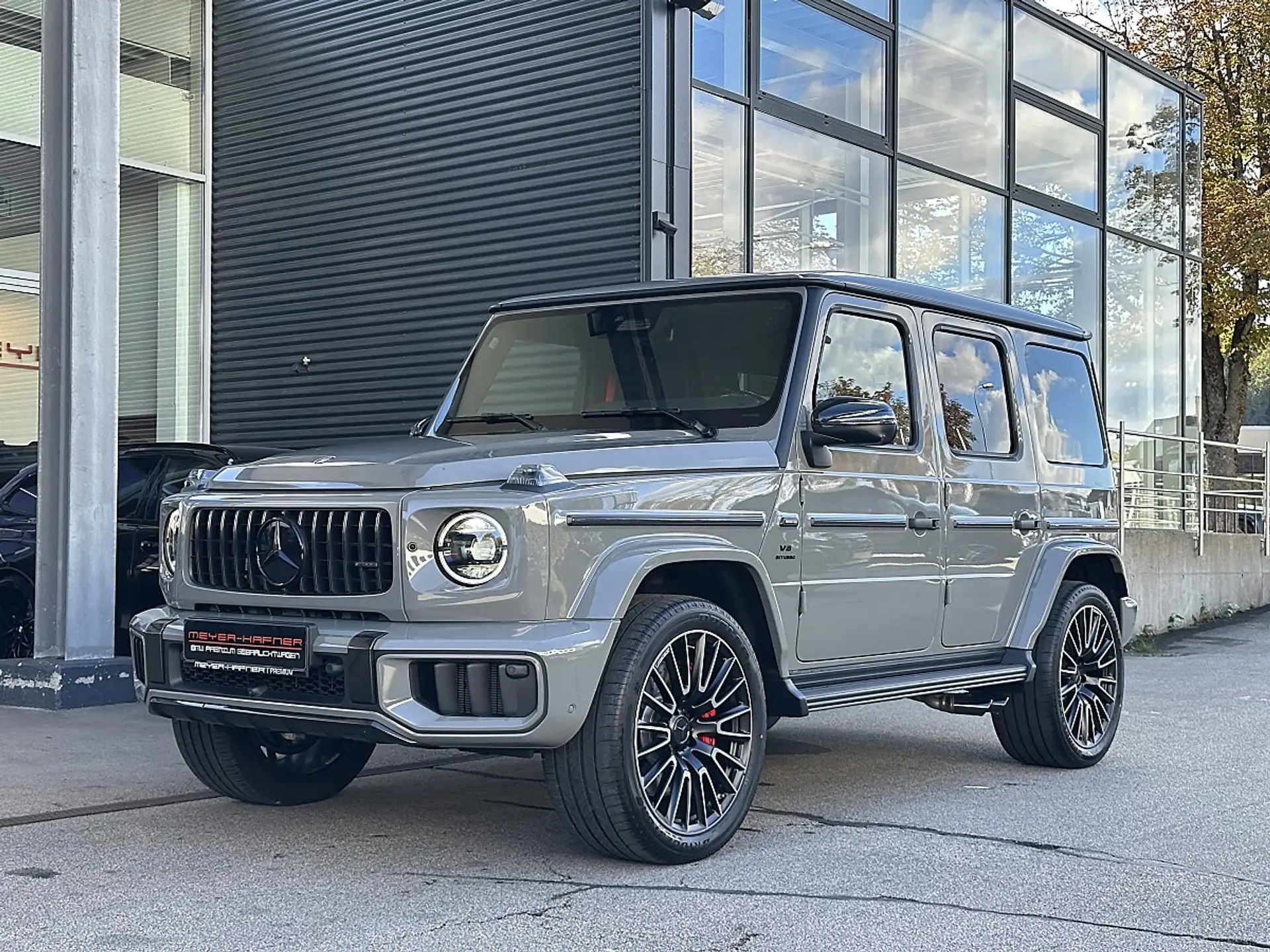 벤츠 G-Class G 63 AMG 2026 회색 사진 2