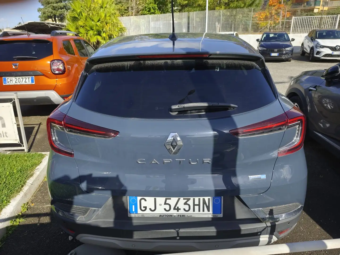 Renault Captur 1.6 E-Tech hybrid Intens 145cv auto Azul - 2