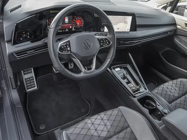 Volkswagen Golf view 9