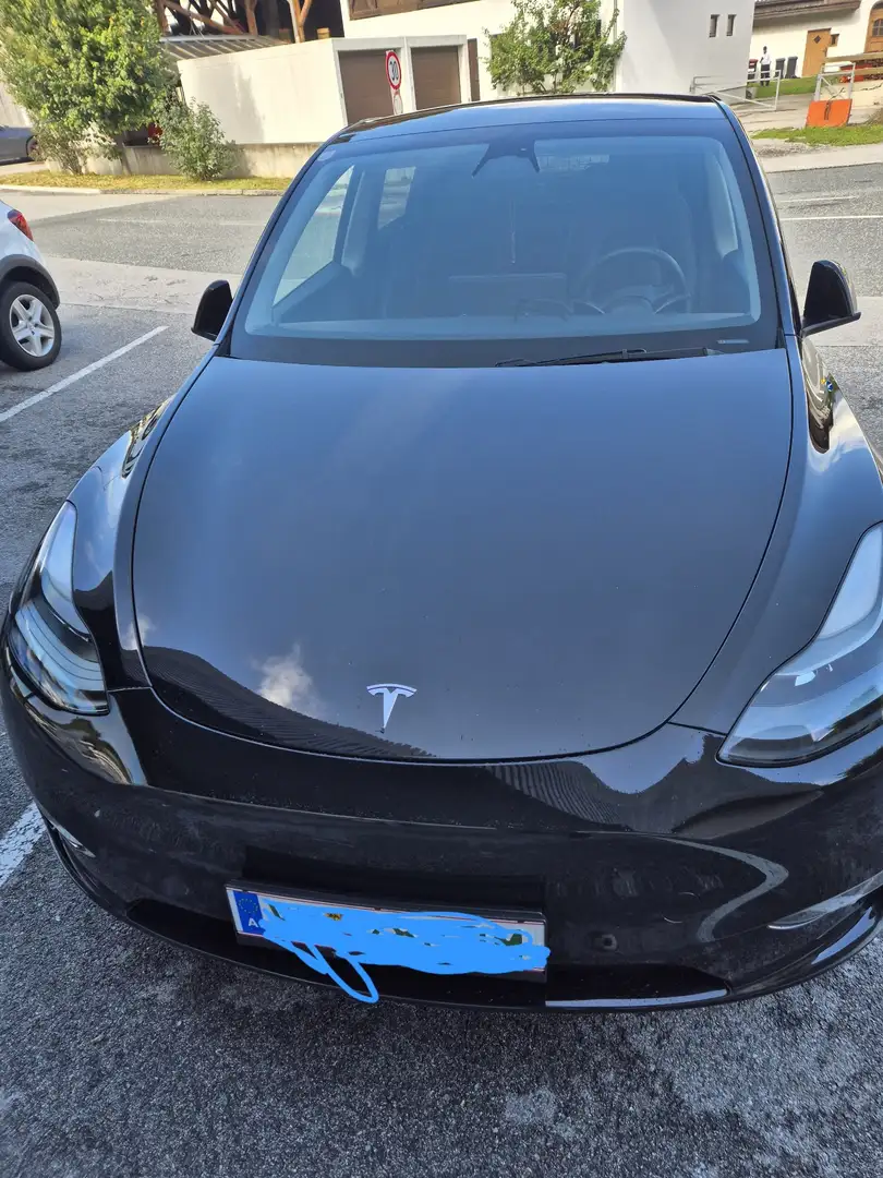 Tesla Model Y Long Range AWD 79kWh Schwarz - 1