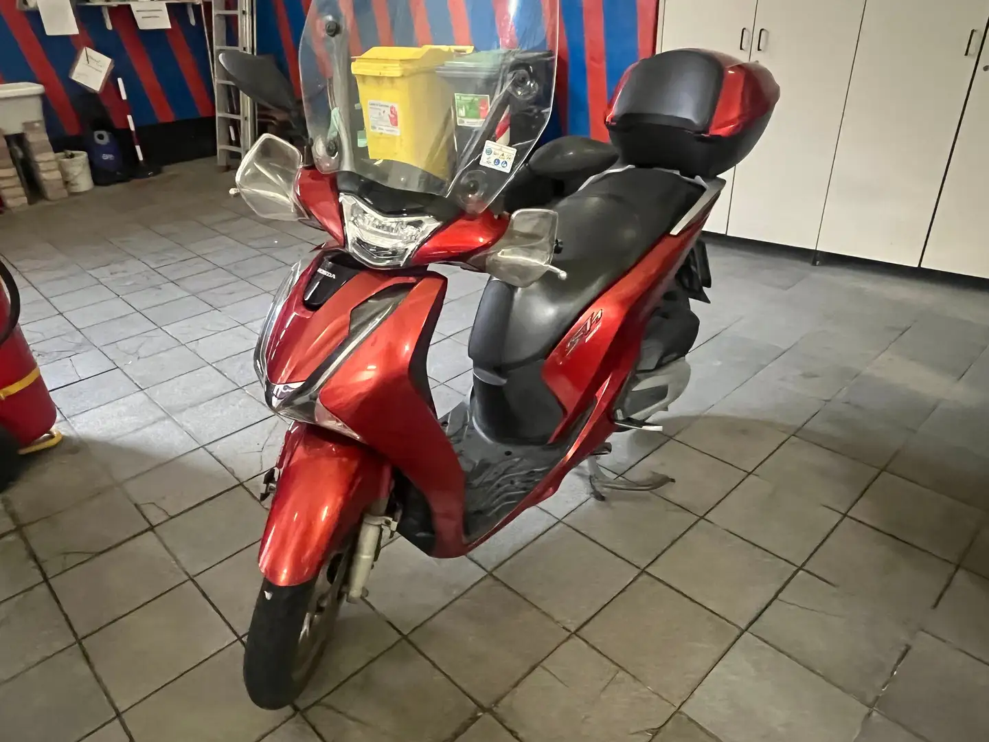 Honda SH 150i Rouge - 2