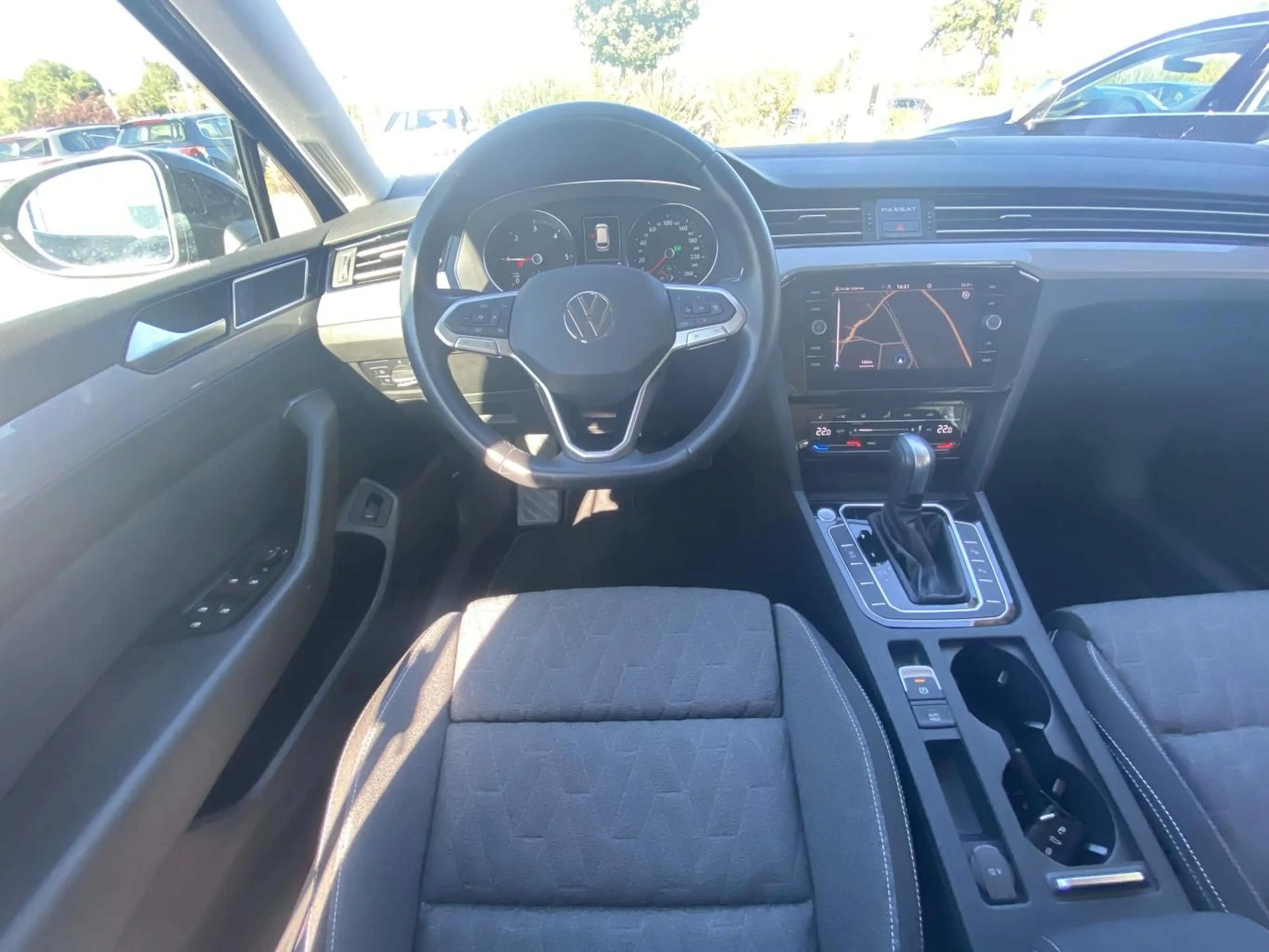 Volkswagen Passat Variant 2.0 TDI DSG Business APP-CONNECT+ — photo 12