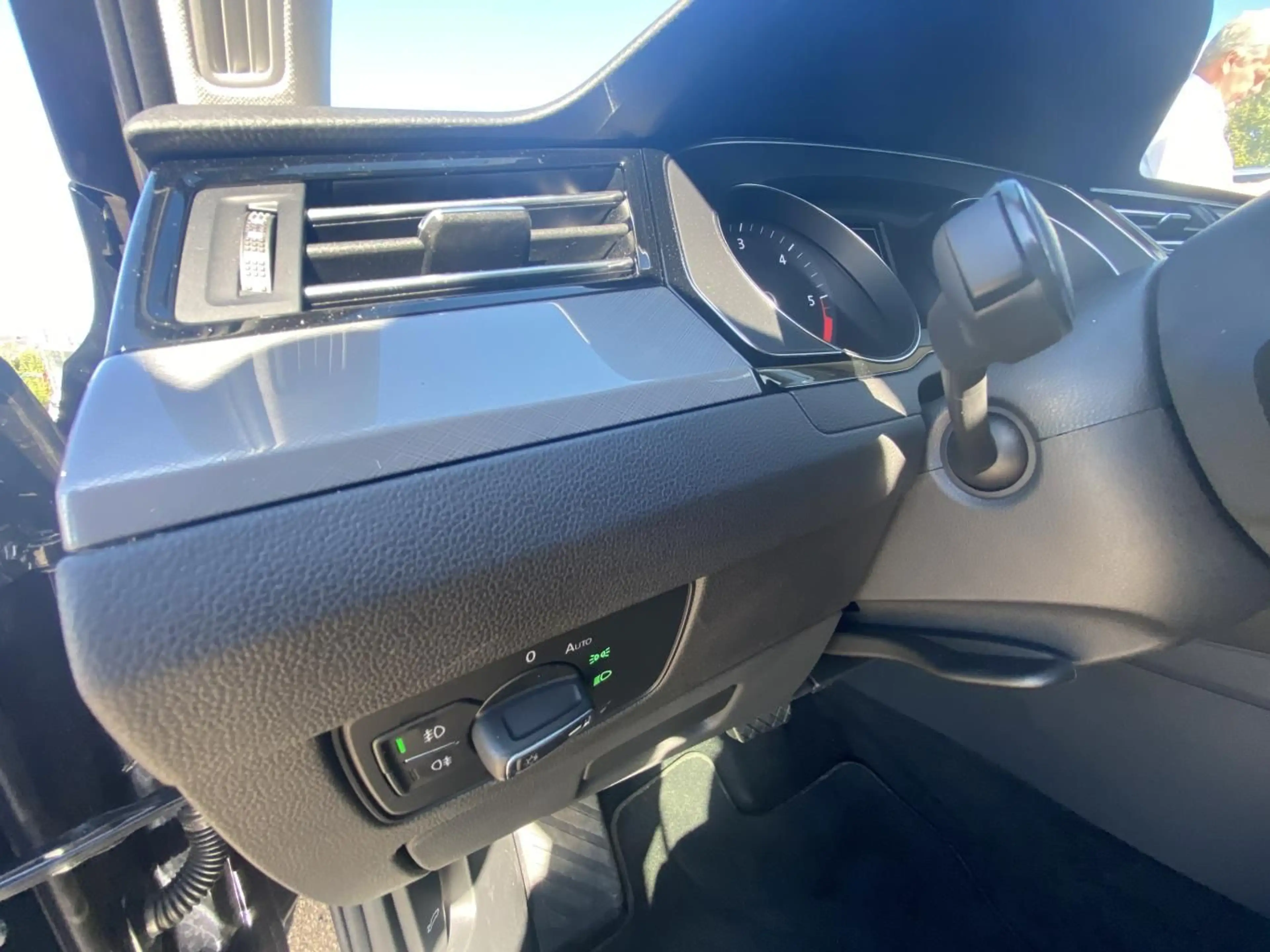 Volkswagen Passat Variant 2.0 TDI DSG Business APP-CONNECT+ — photo 9
