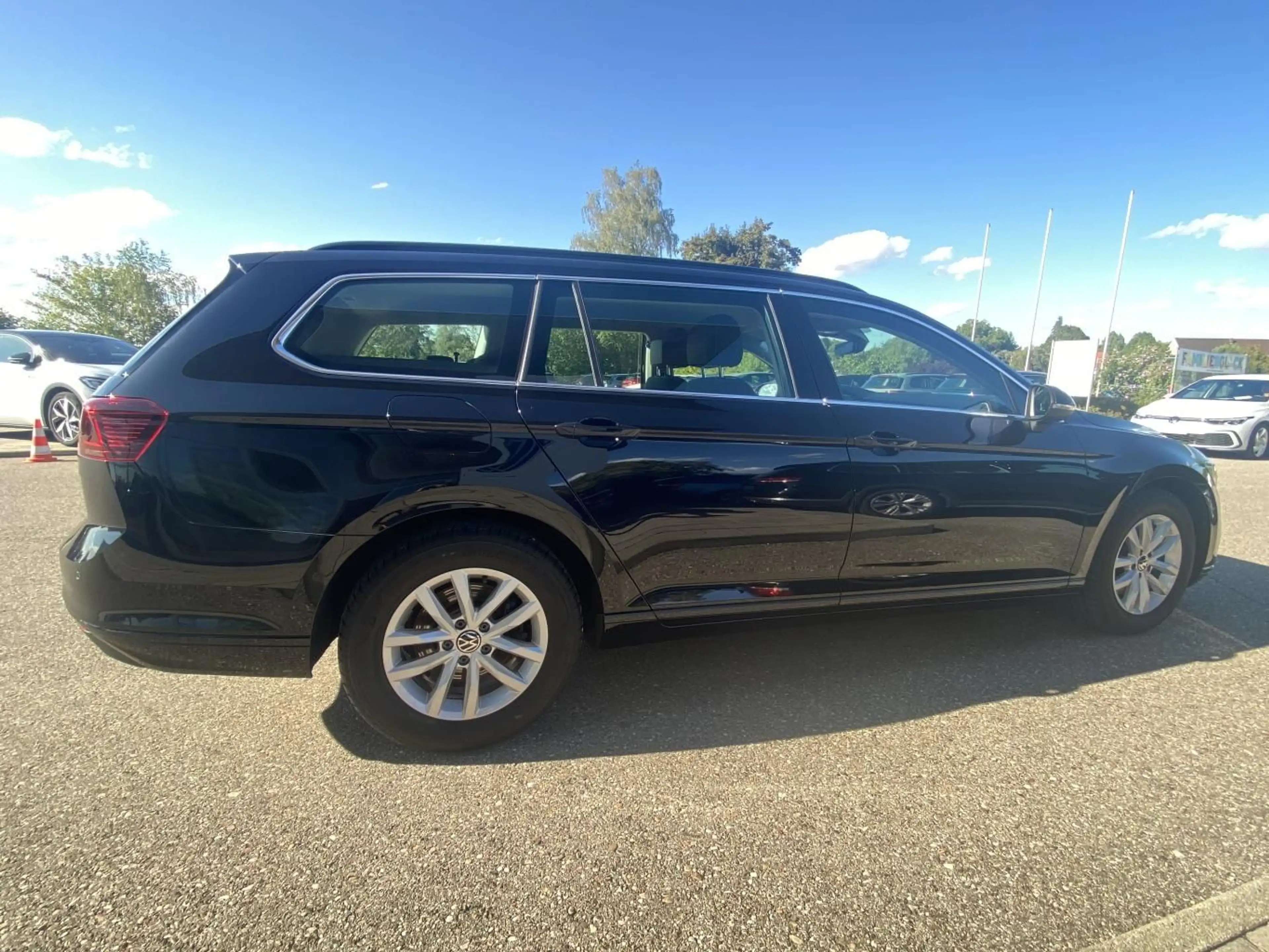 Volkswagen Passat Variant 2.0 TDI DSG Business APP-CONNECT+ — photo 5