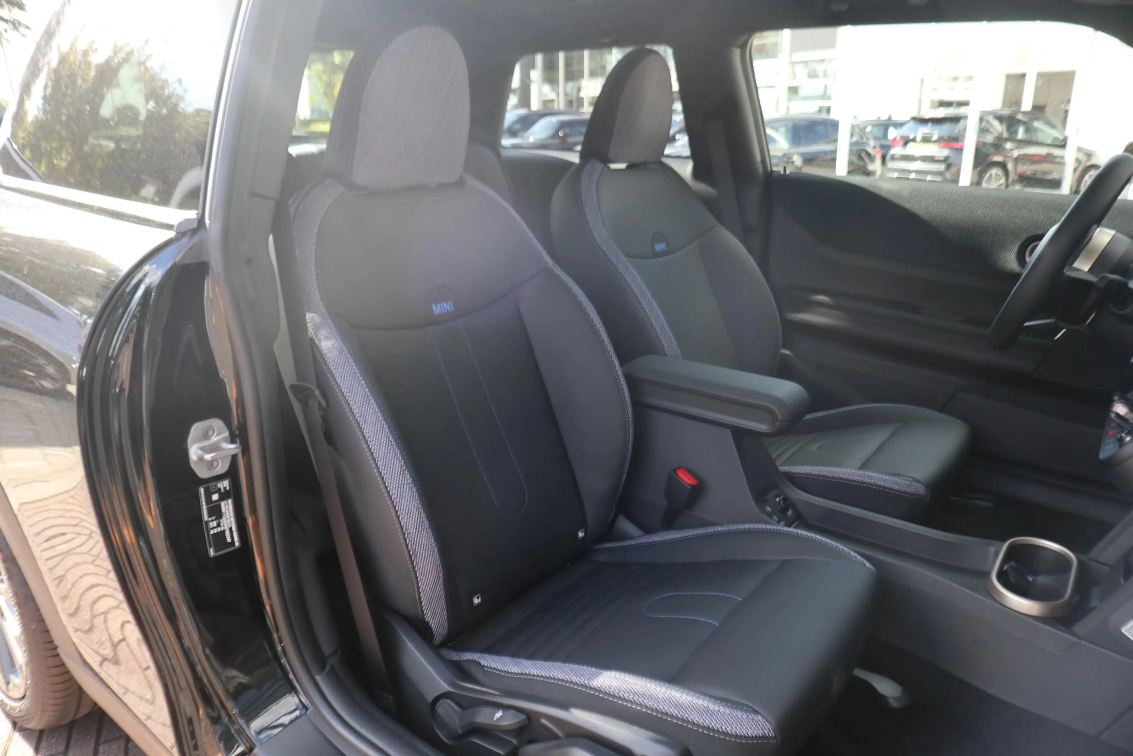 MINI Cooper C 3-Deurs | Classic uitvoering + Pakket M — photo 6